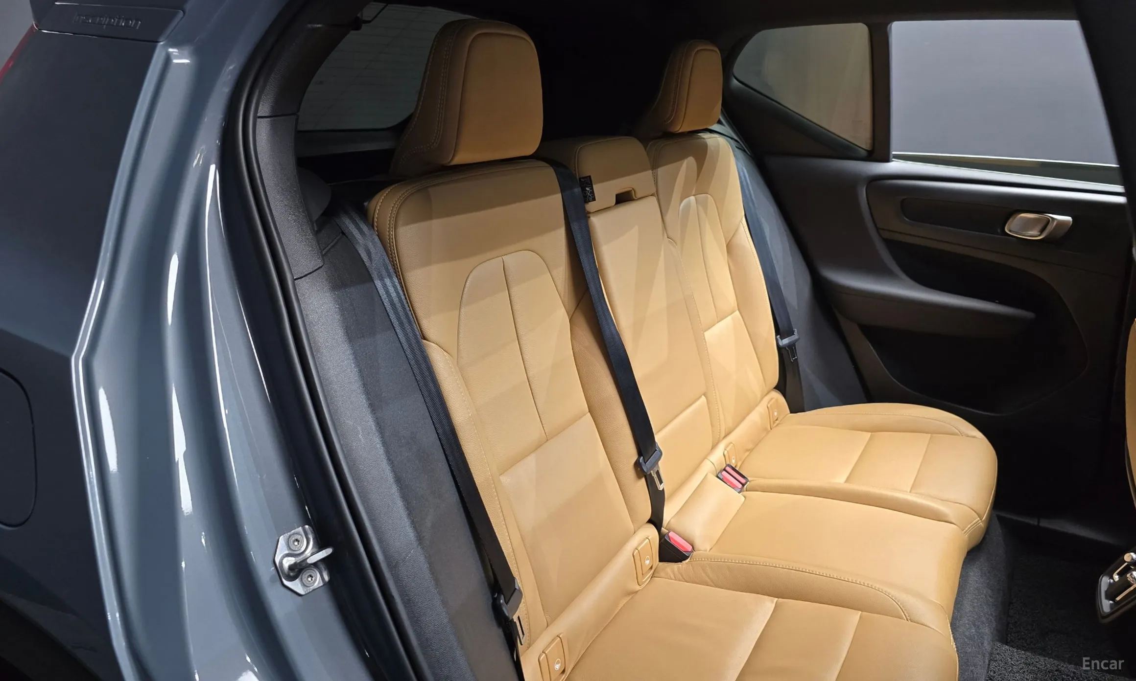 Volvo XC40 превью 11