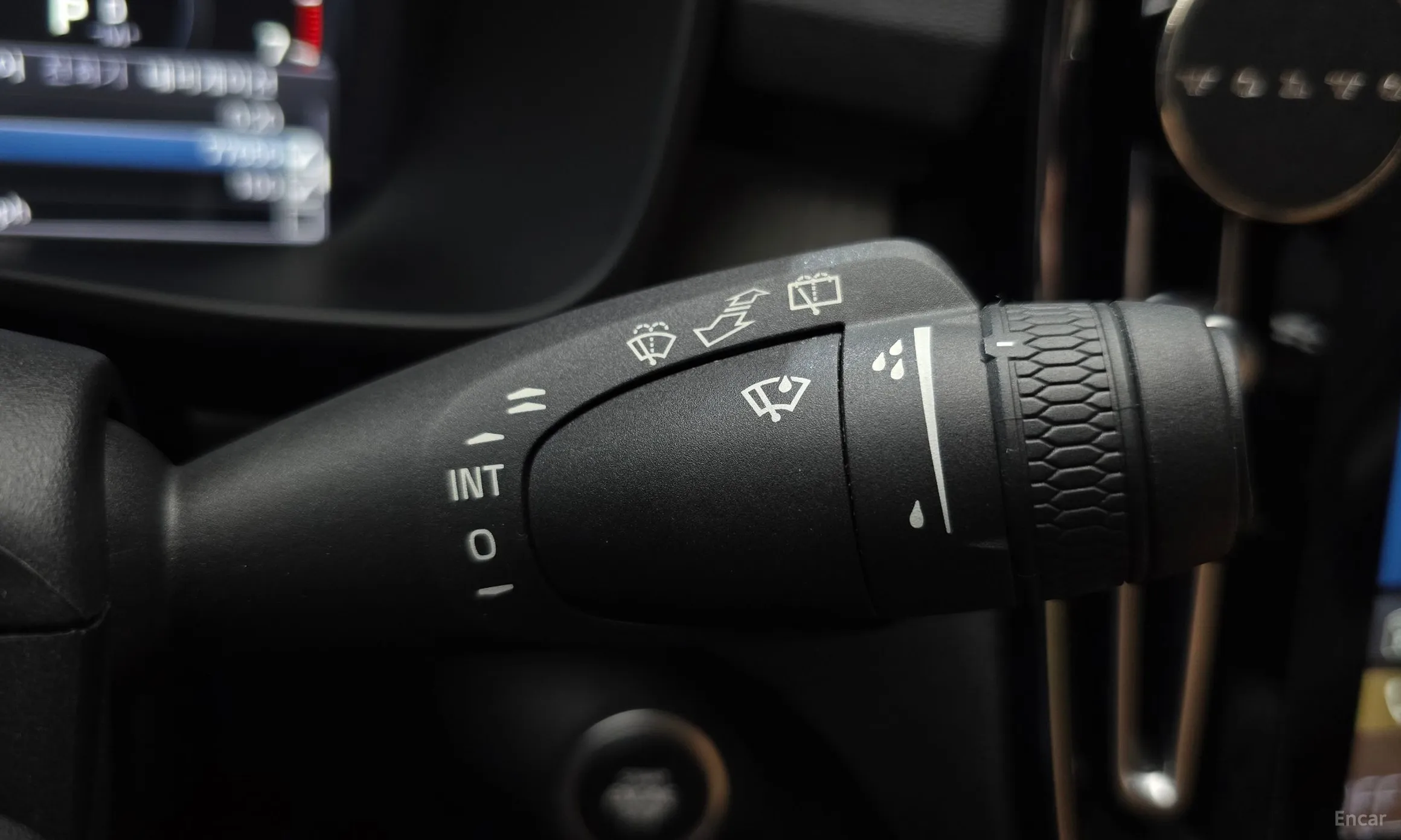 Volvo XC40 превью 19