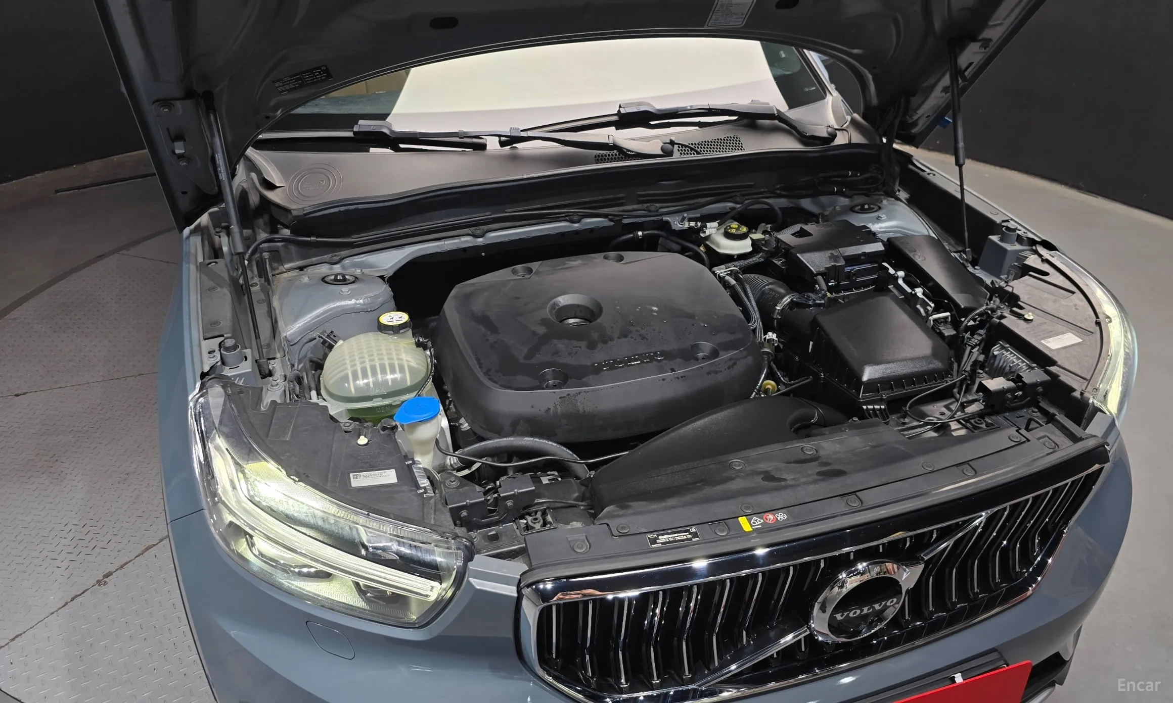 Volvo XC40 превью 6