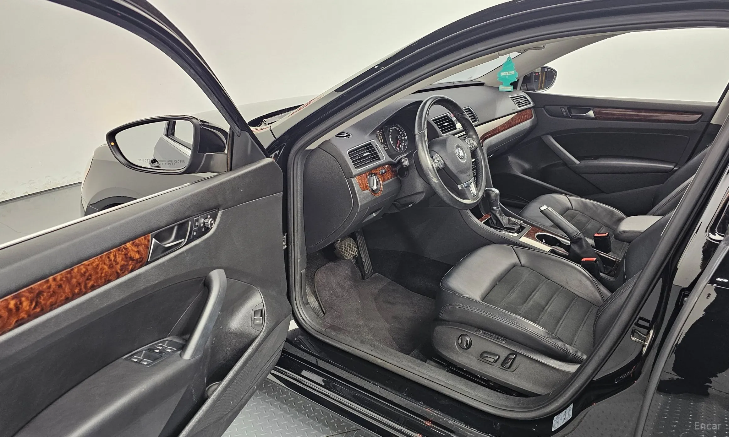 Volkswagen The New Passat превью 10
