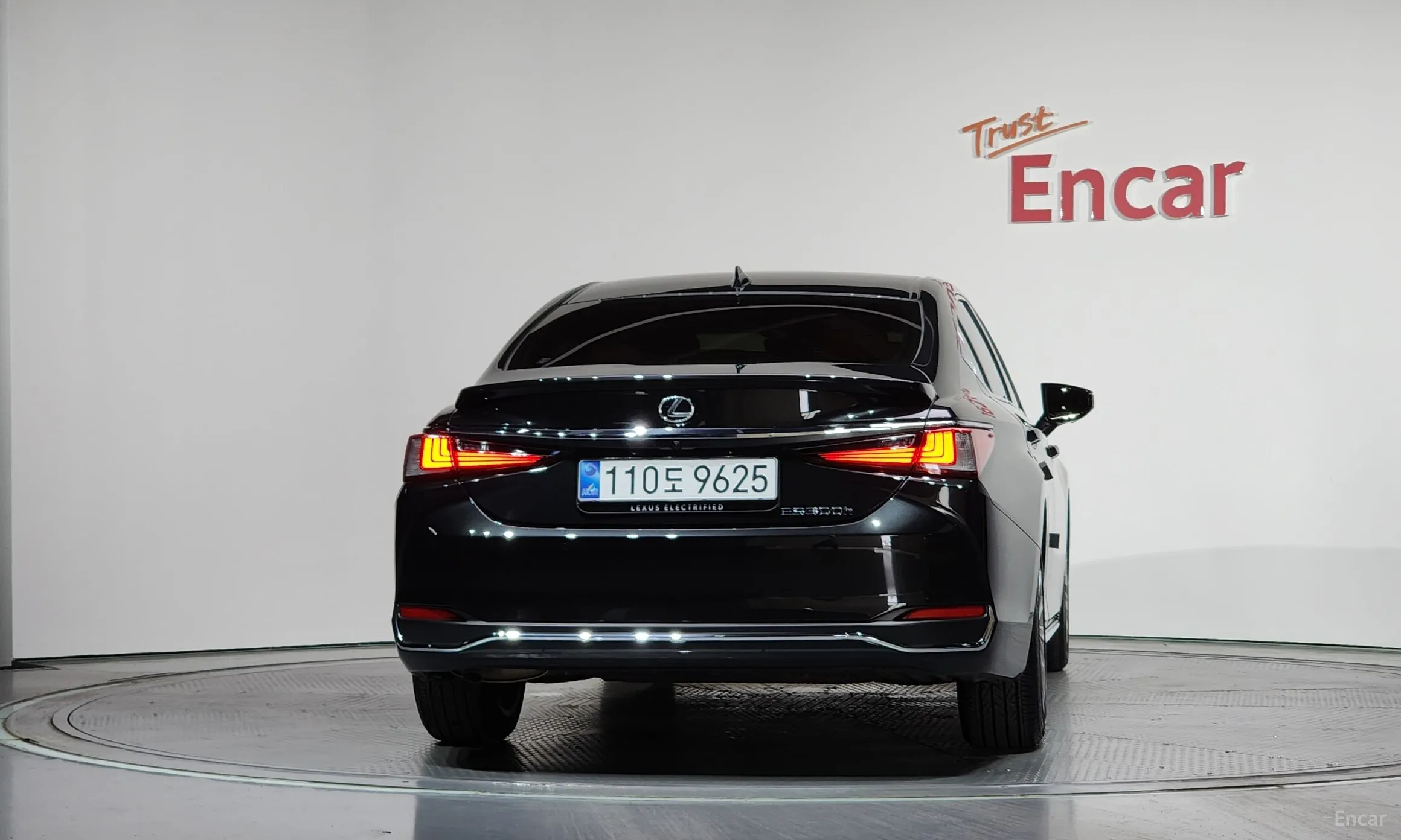 Lexus ES300h 7th Generation превью 4