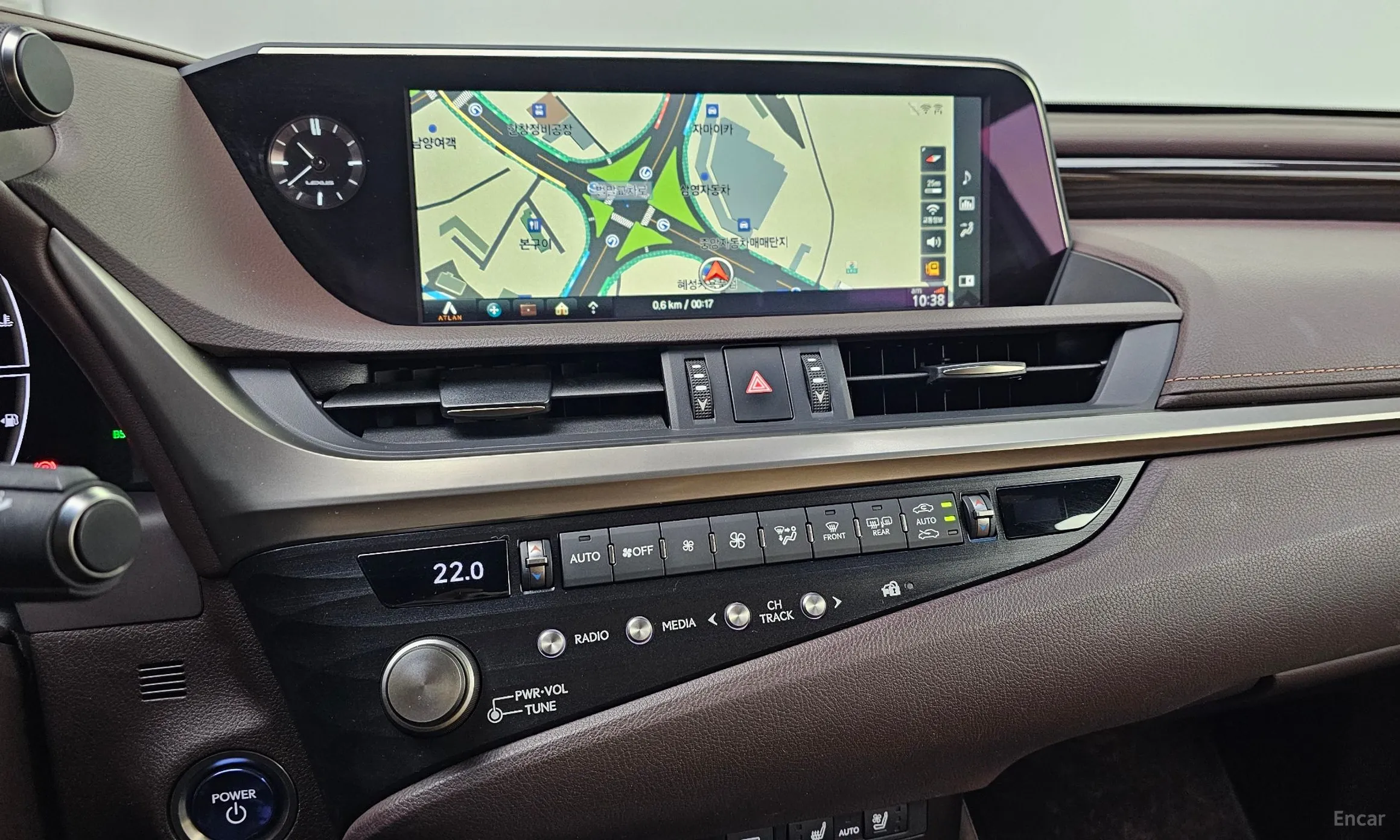 Lexus ES300h 7th Generation превью 14