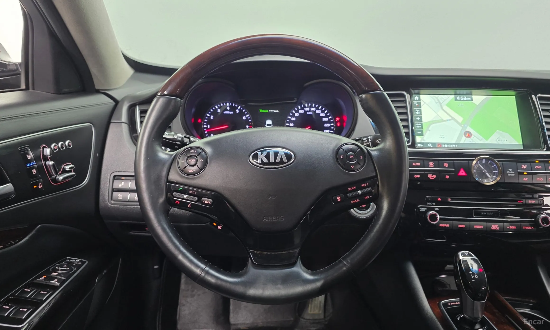 Kia K9 превью 15
