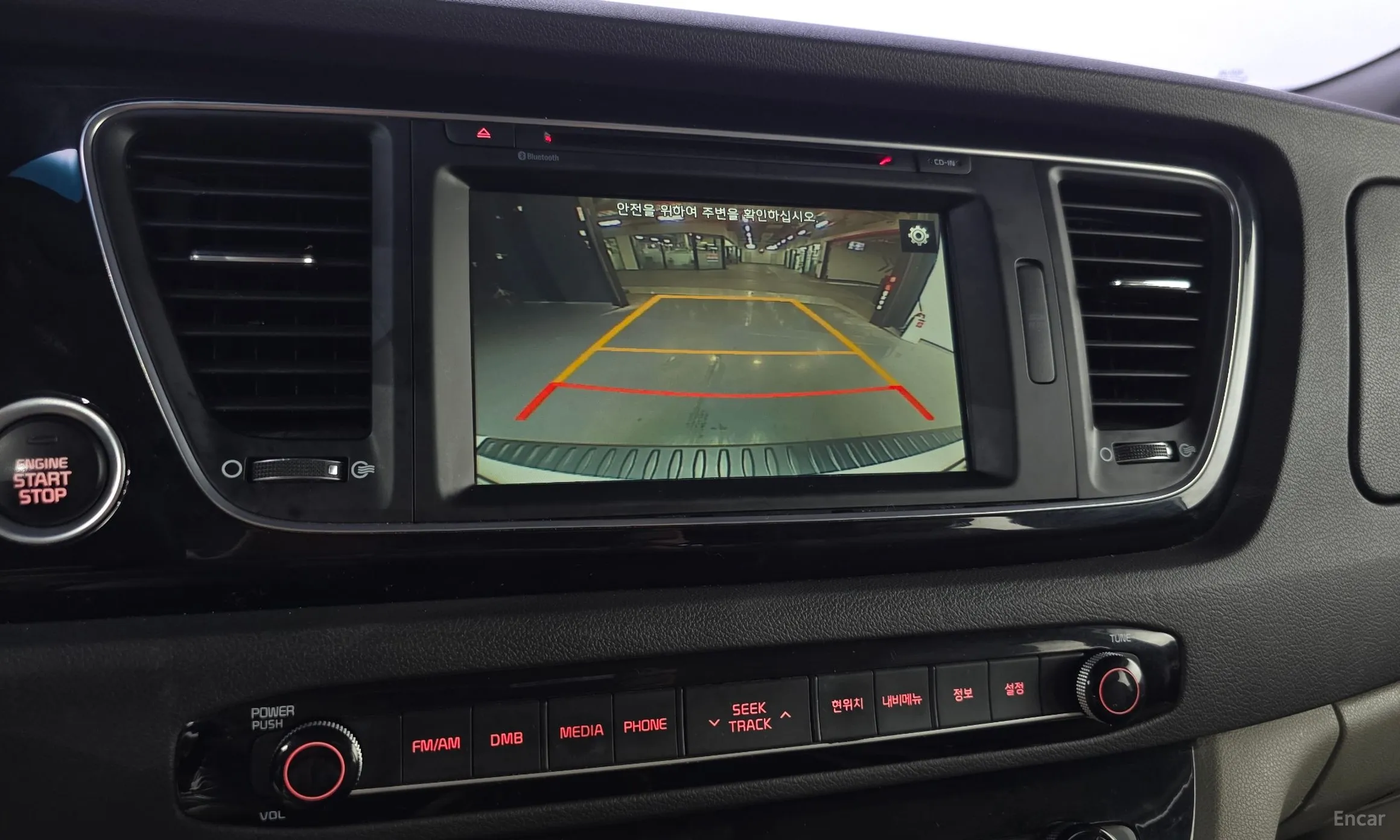 Kia Carnival превью 15