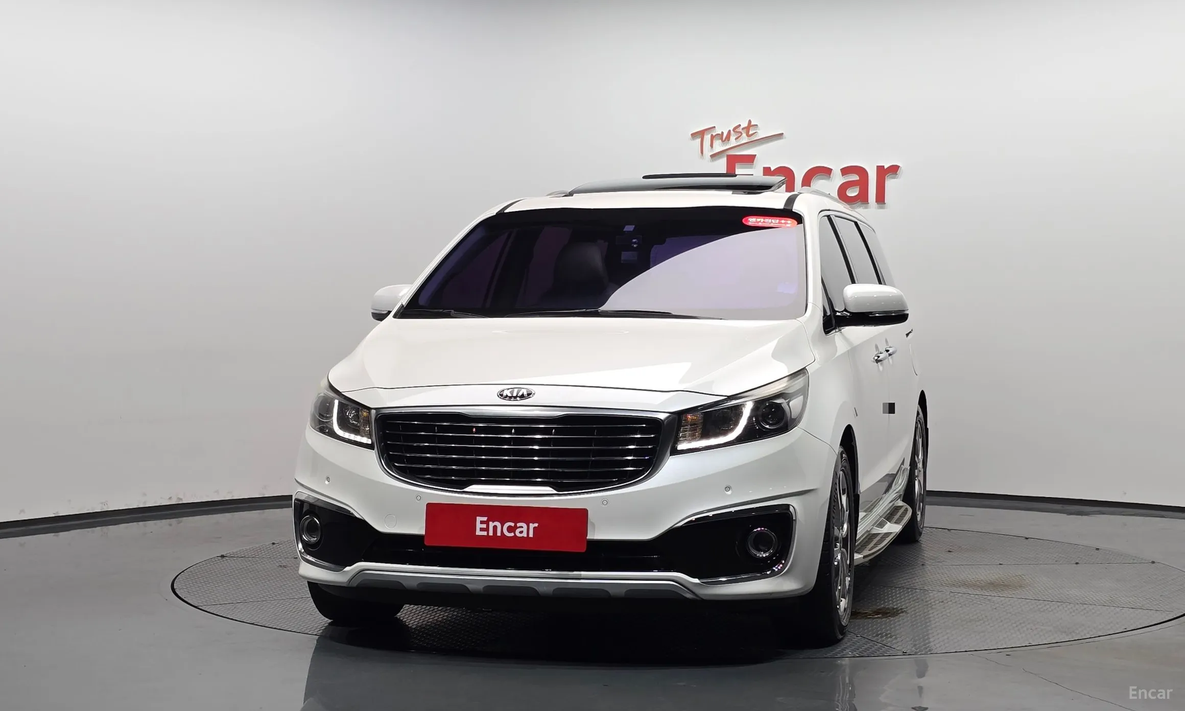 Kia Carnival превью 3