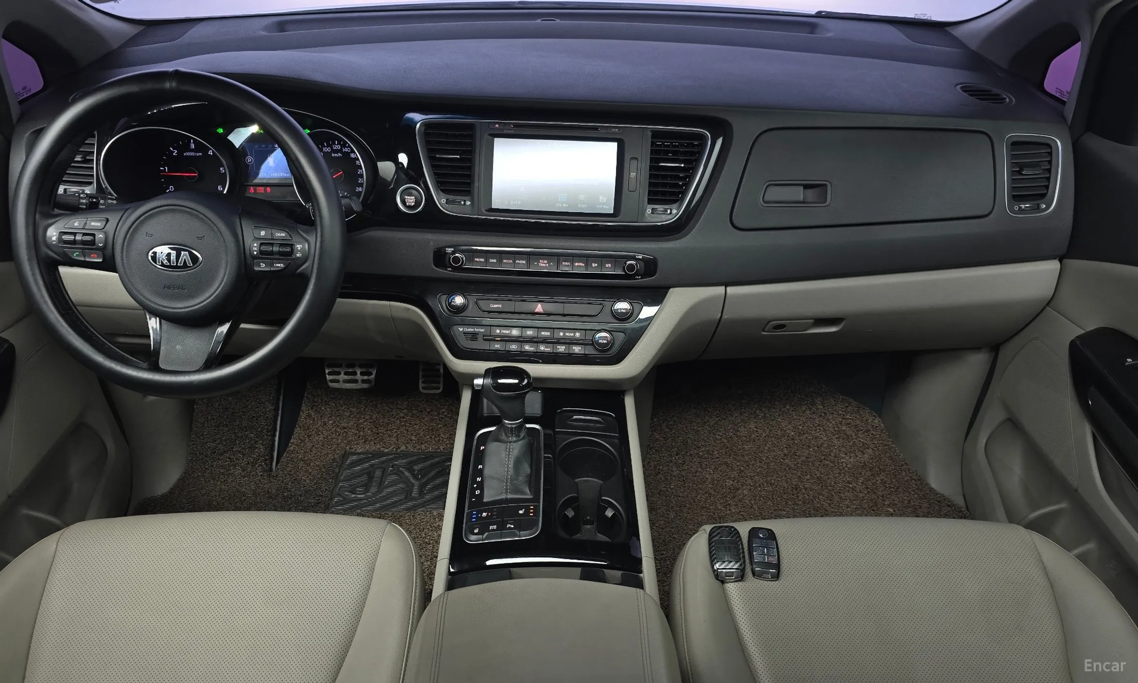 Kia Carnival превью 7