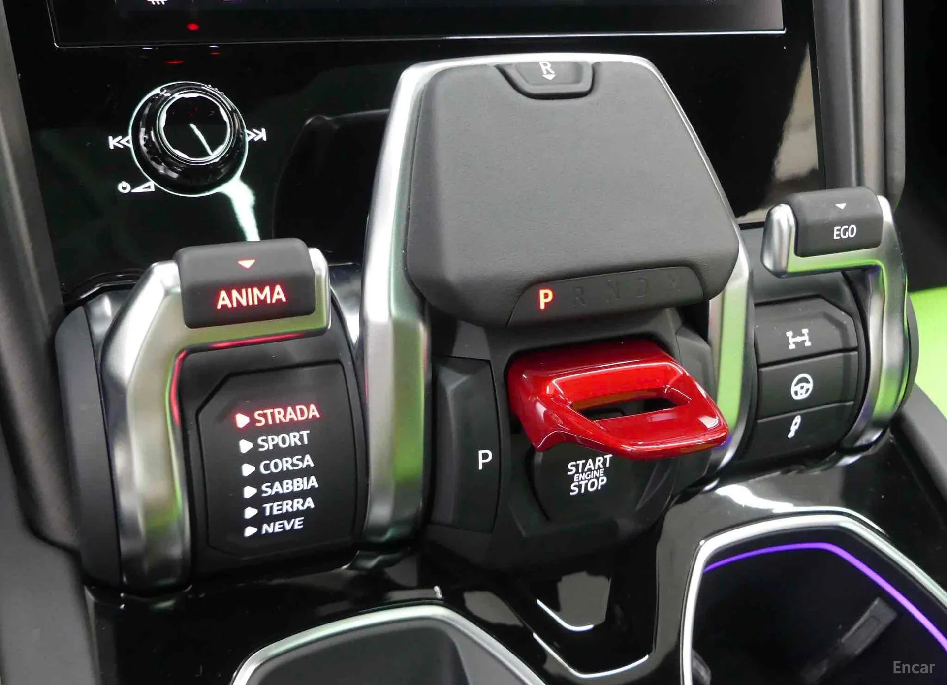 Lamborghini Urus превью 7