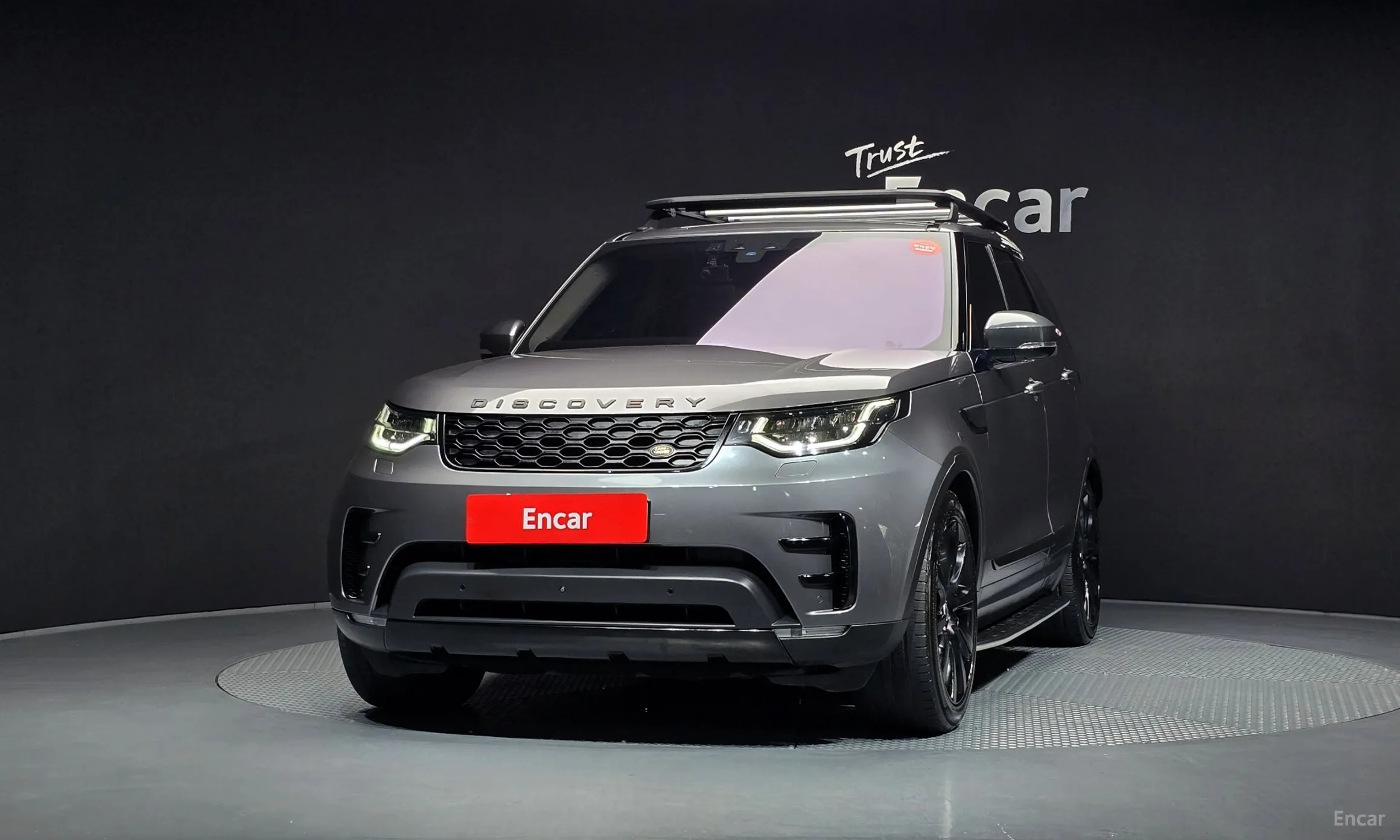 Land Rover Discovery 5 превью 3
