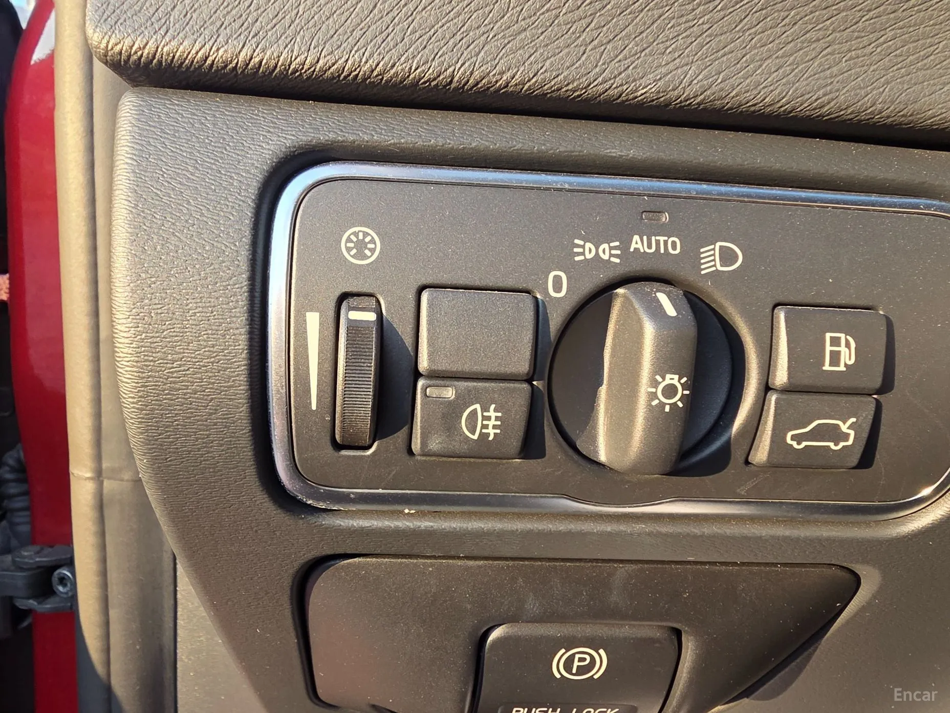 Volvo S60 превью 11