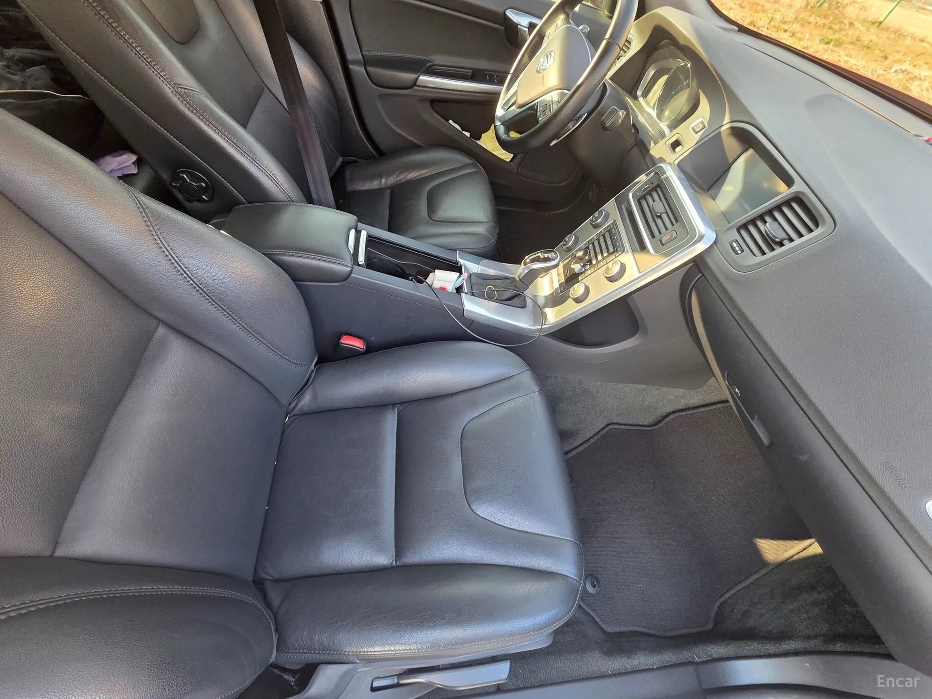 Volvo S60 превью 6