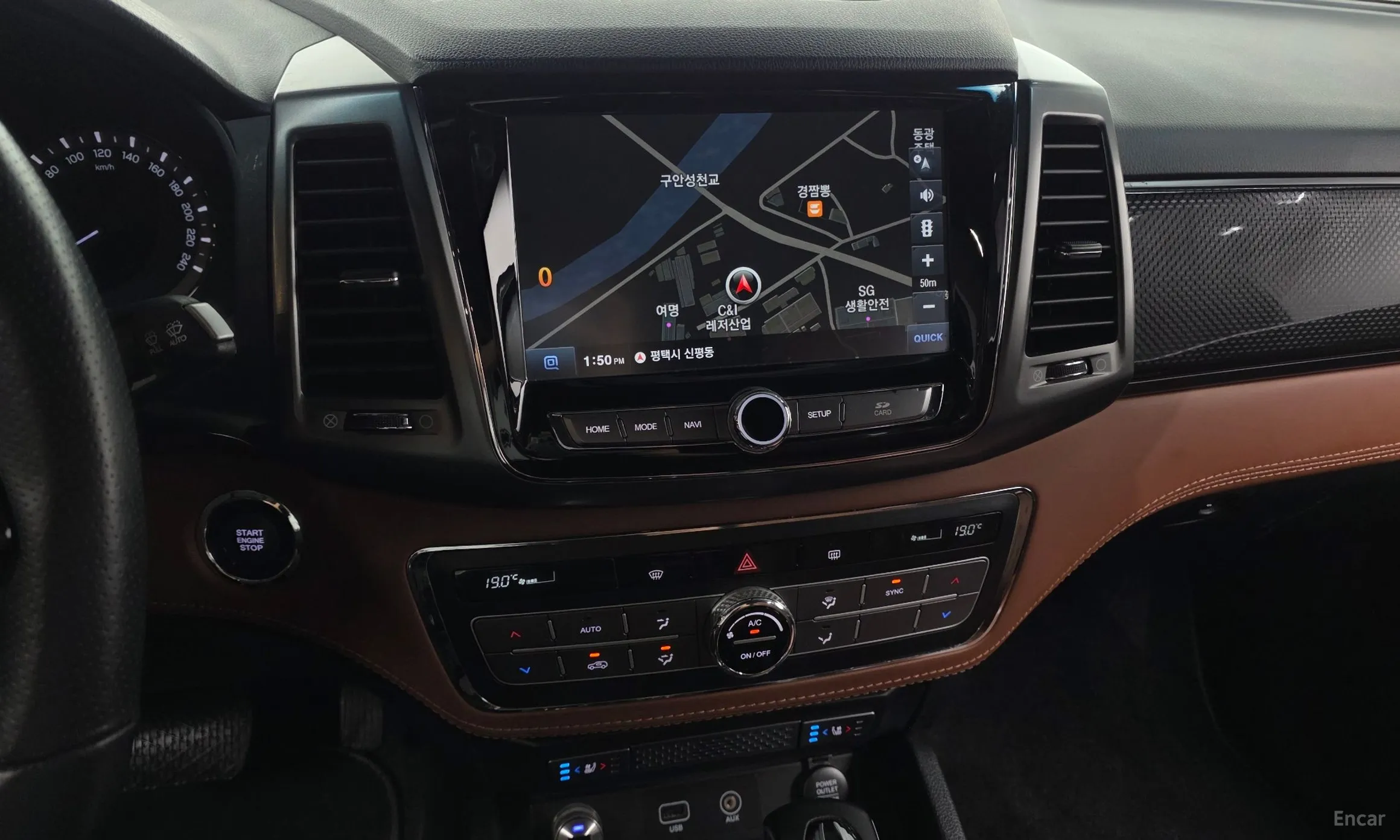 KG Mobility (SsangYong) Rexton Sports Khan превью 14