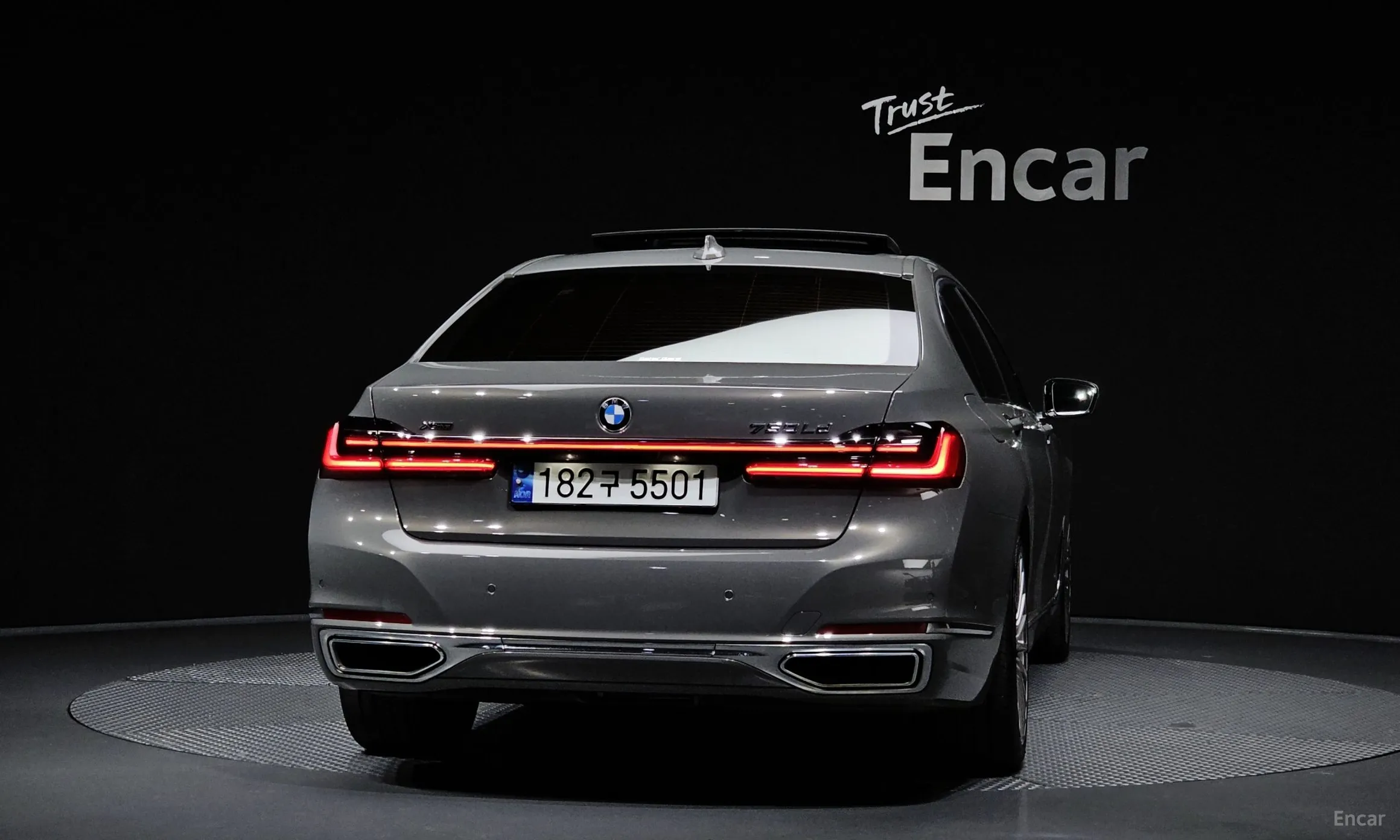 BMW 7 Series (G11) превью 4