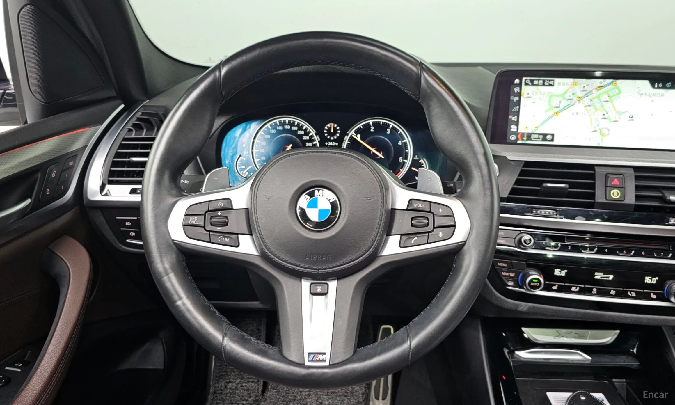 BMW X3 (G01) превью 14