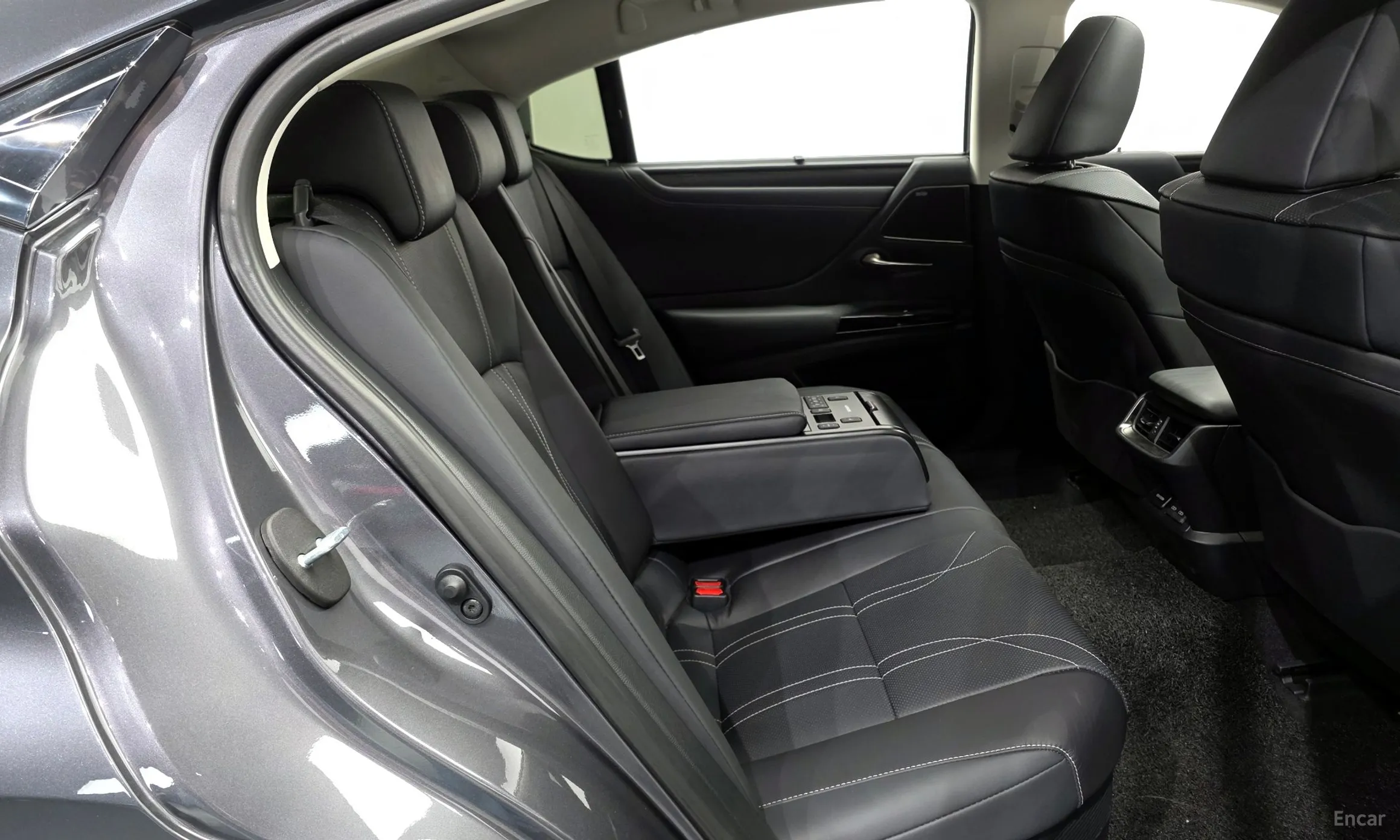 Lexus ES300h 7th Generation превью 12