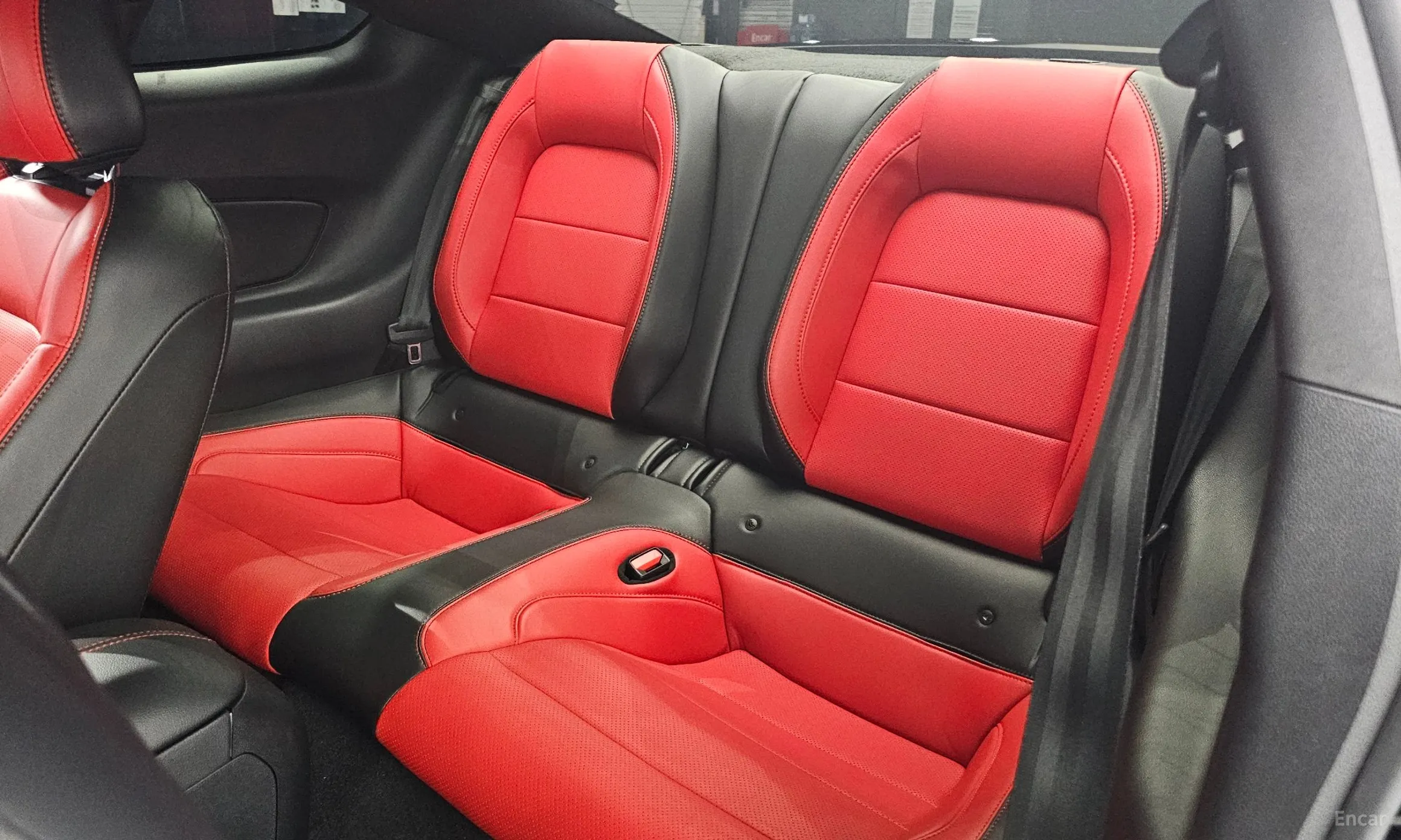 Ford Mustang превью 12