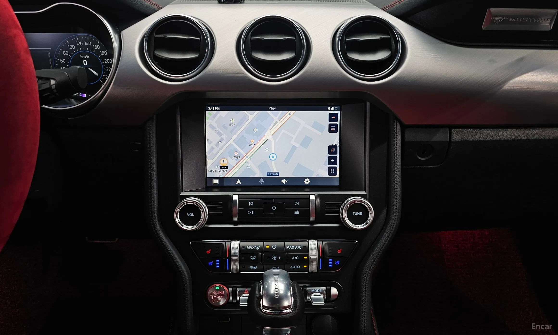 Ford Mustang превью 14