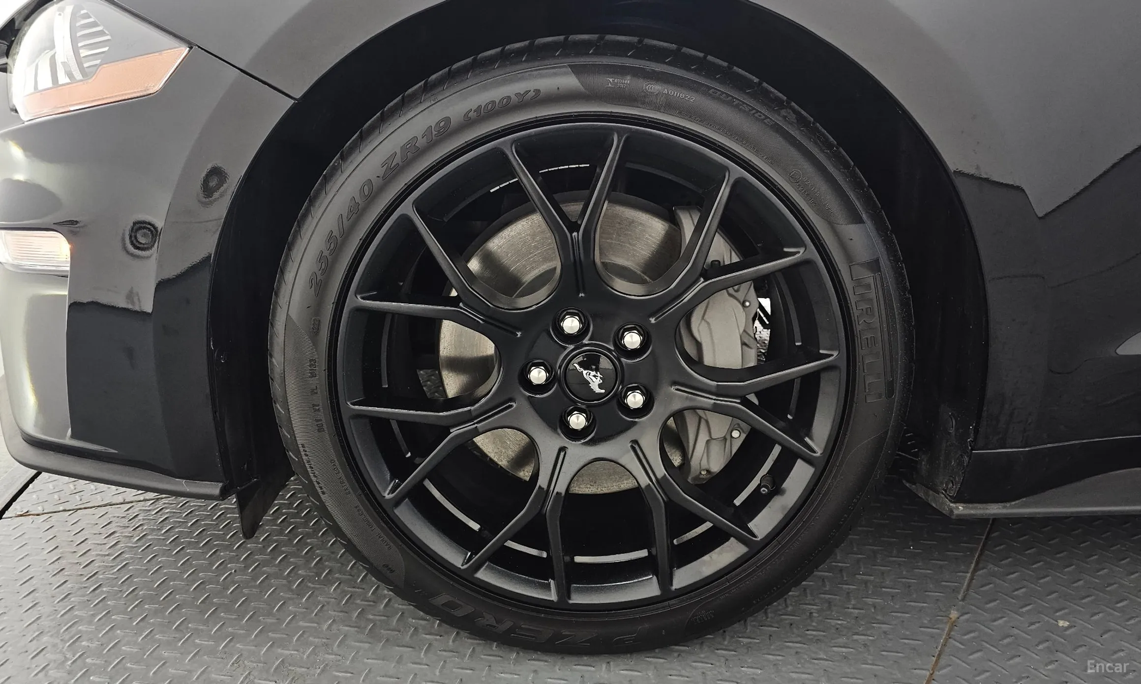 Ford Mustang превью 5