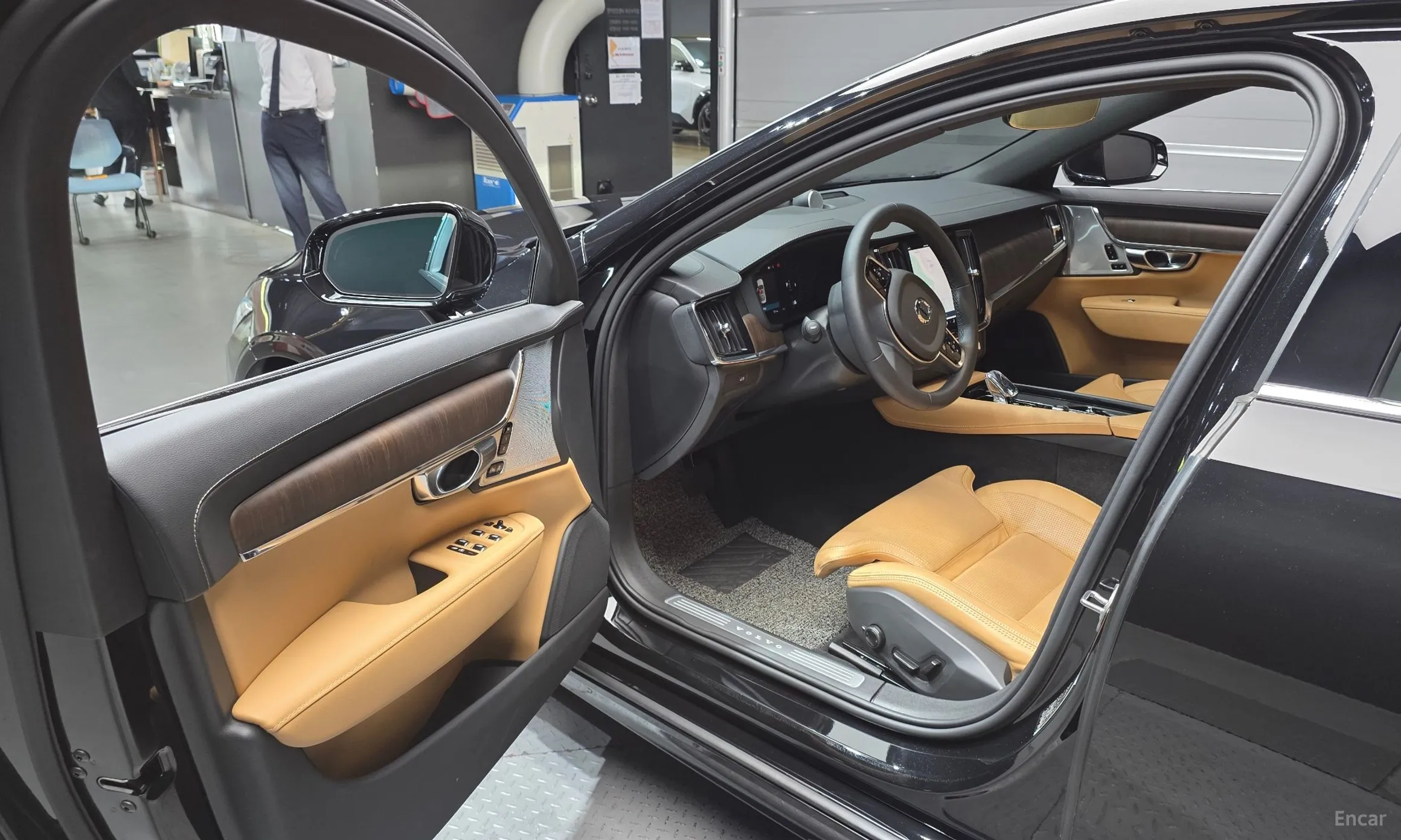Volvo S90 превью 10