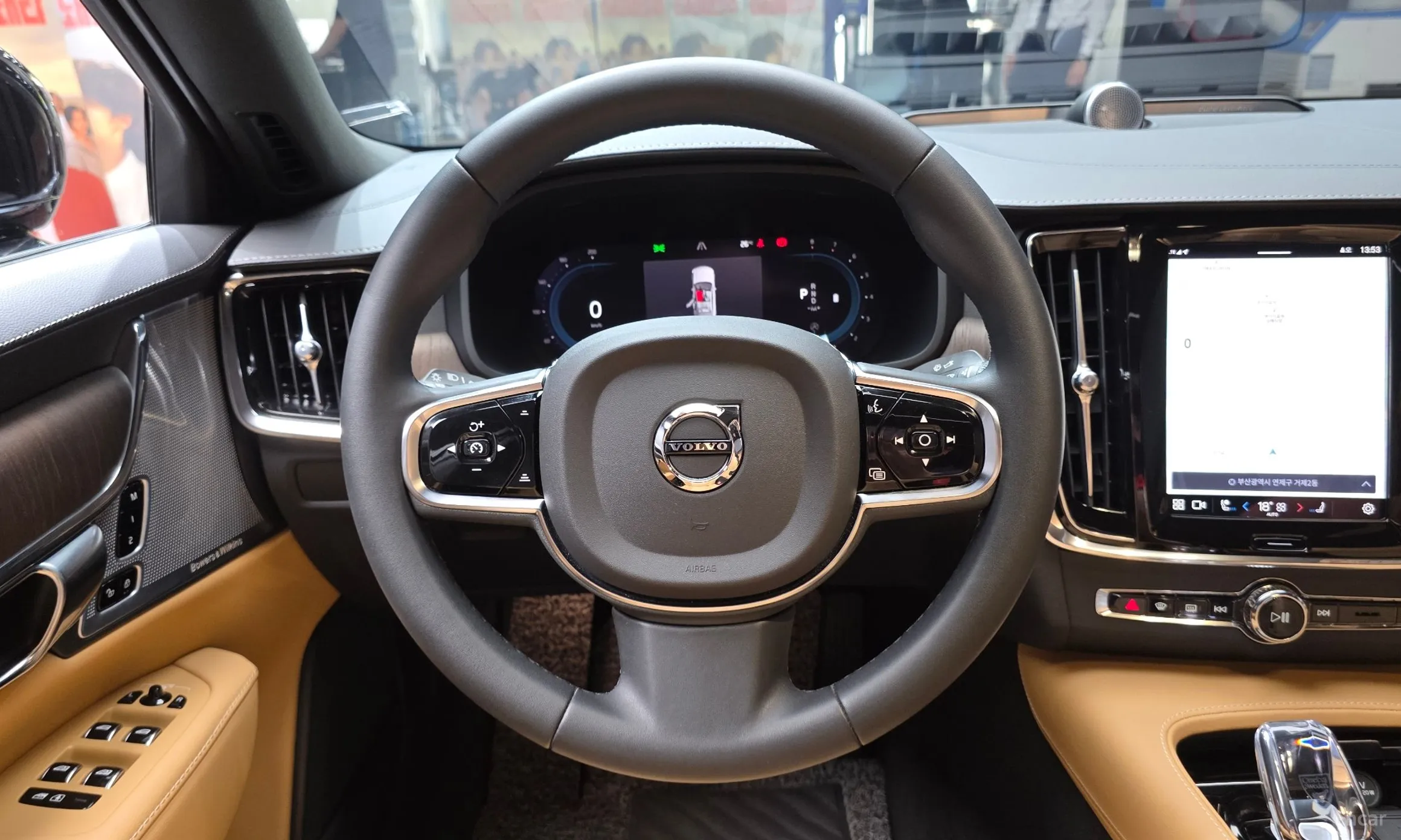 Volvo S90 превью 13