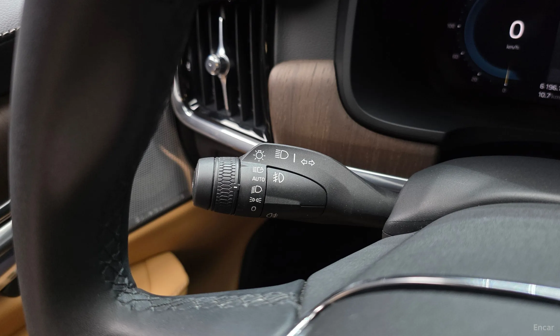 Volvo S90 превью 20