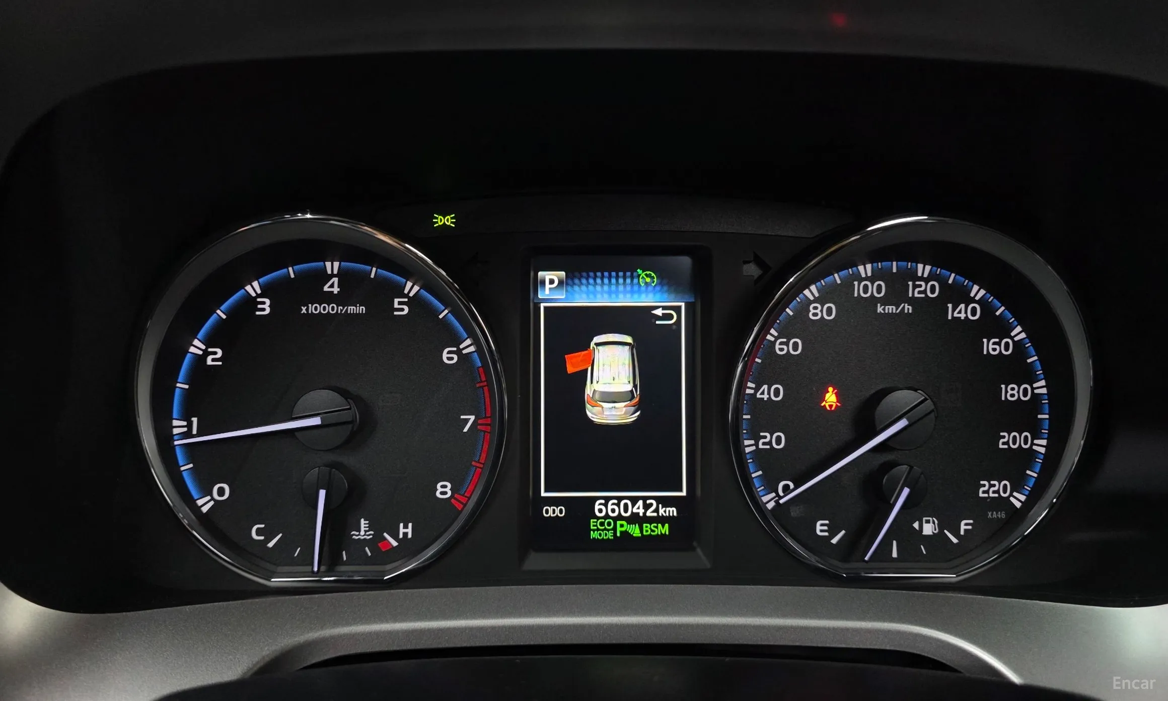 Toyota RAV4 превью 8