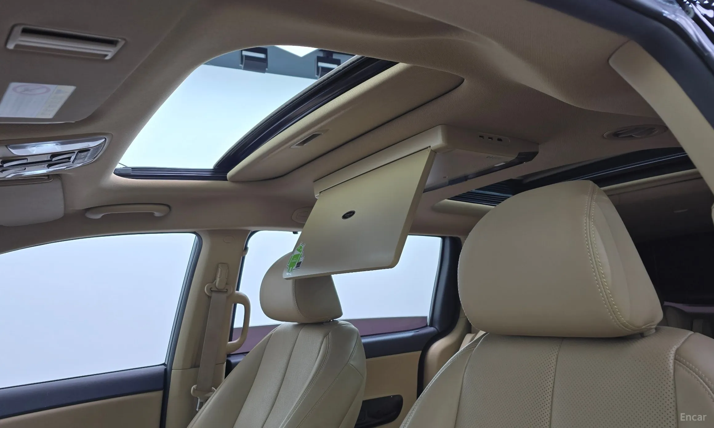 Kia Carnival превью 17
