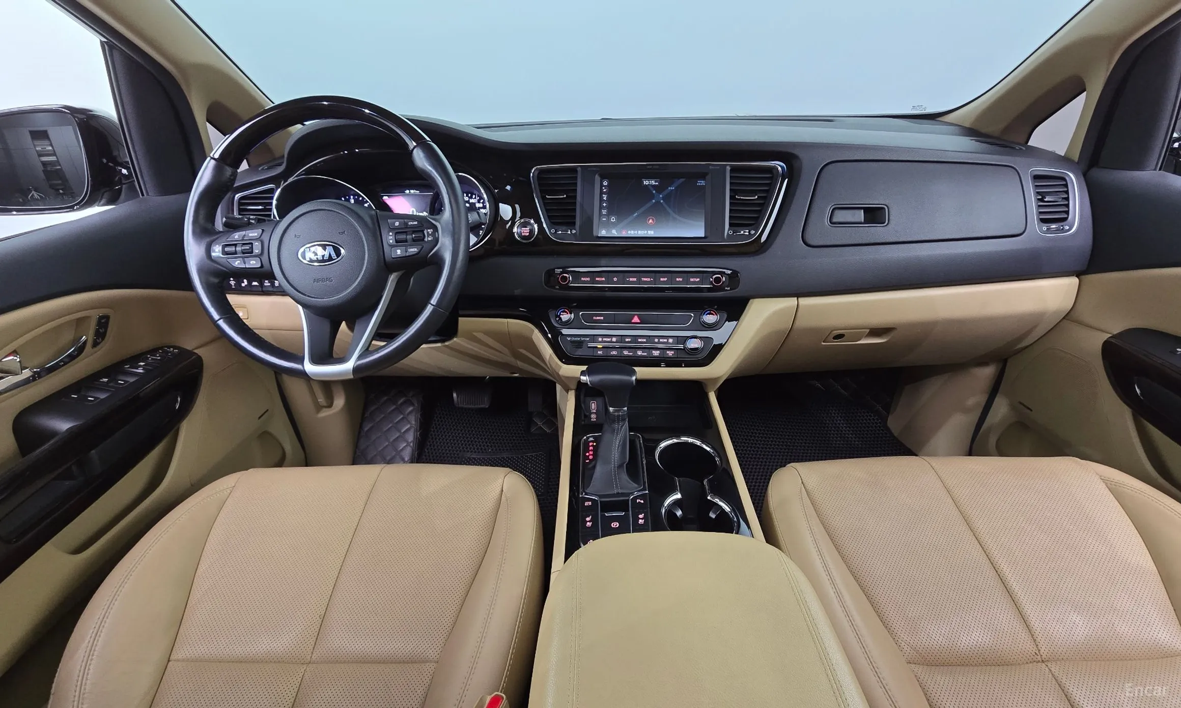 Kia Carnival превью 7