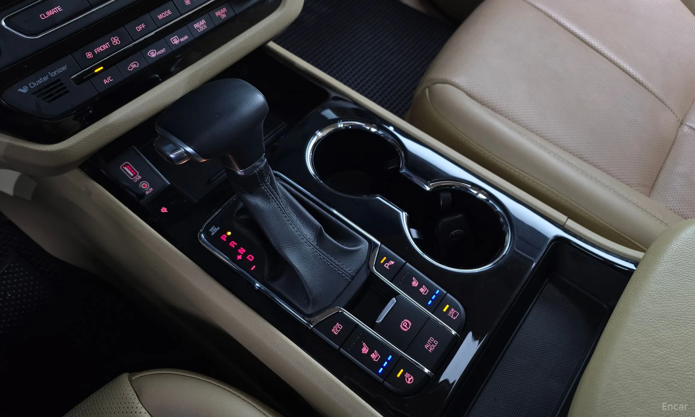 Kia Carnival превью 9