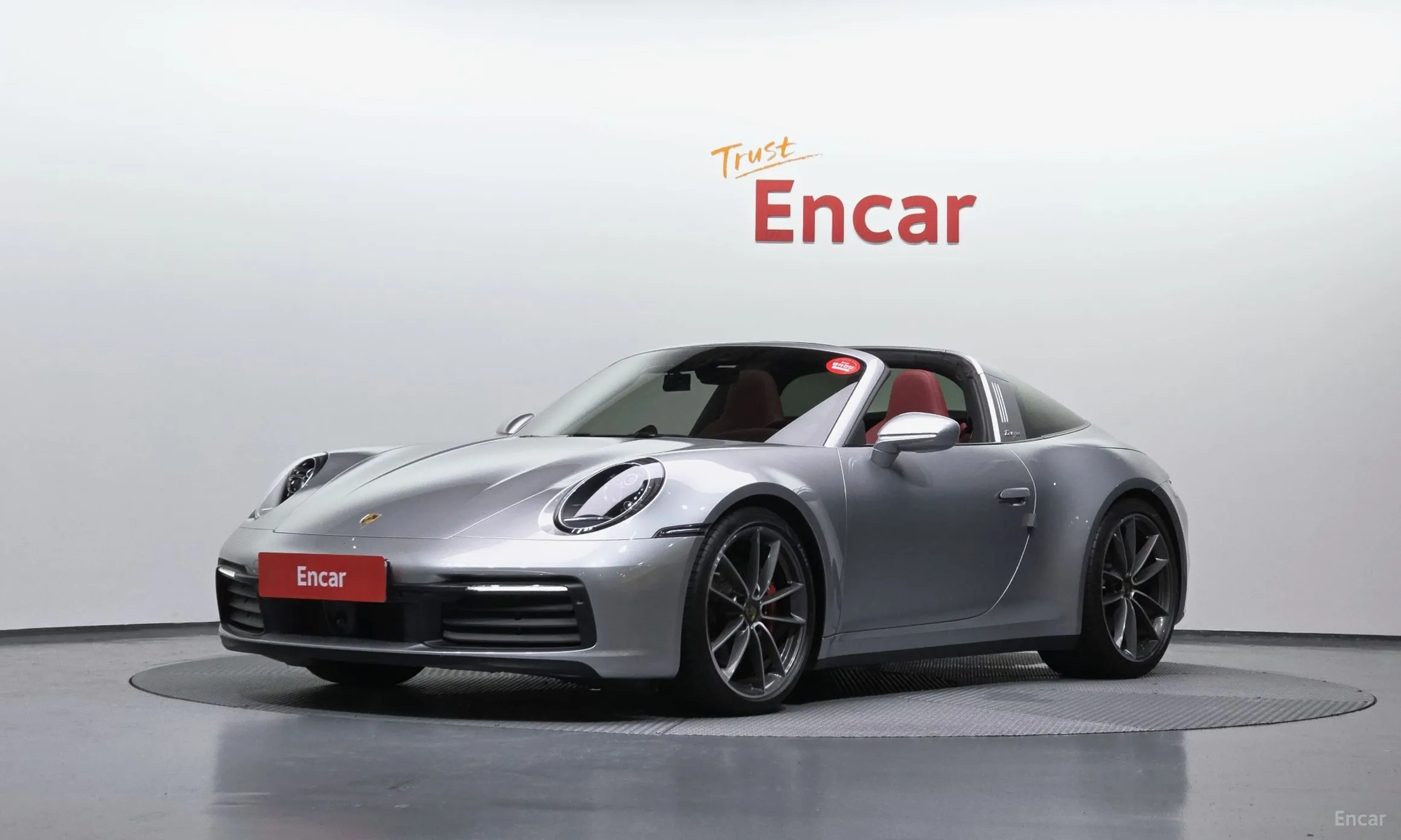 911 (992)