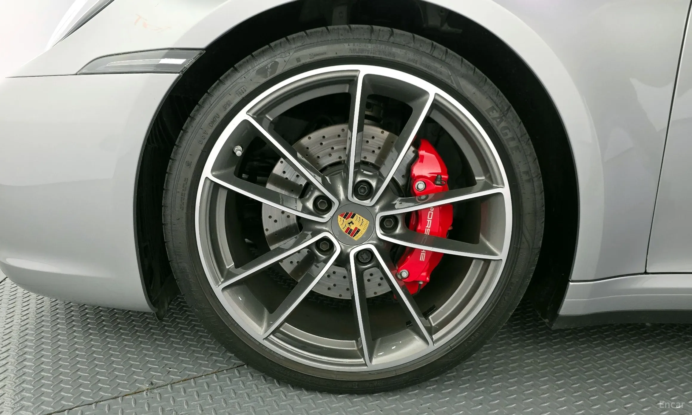 Porsche 911 (992) превью 5