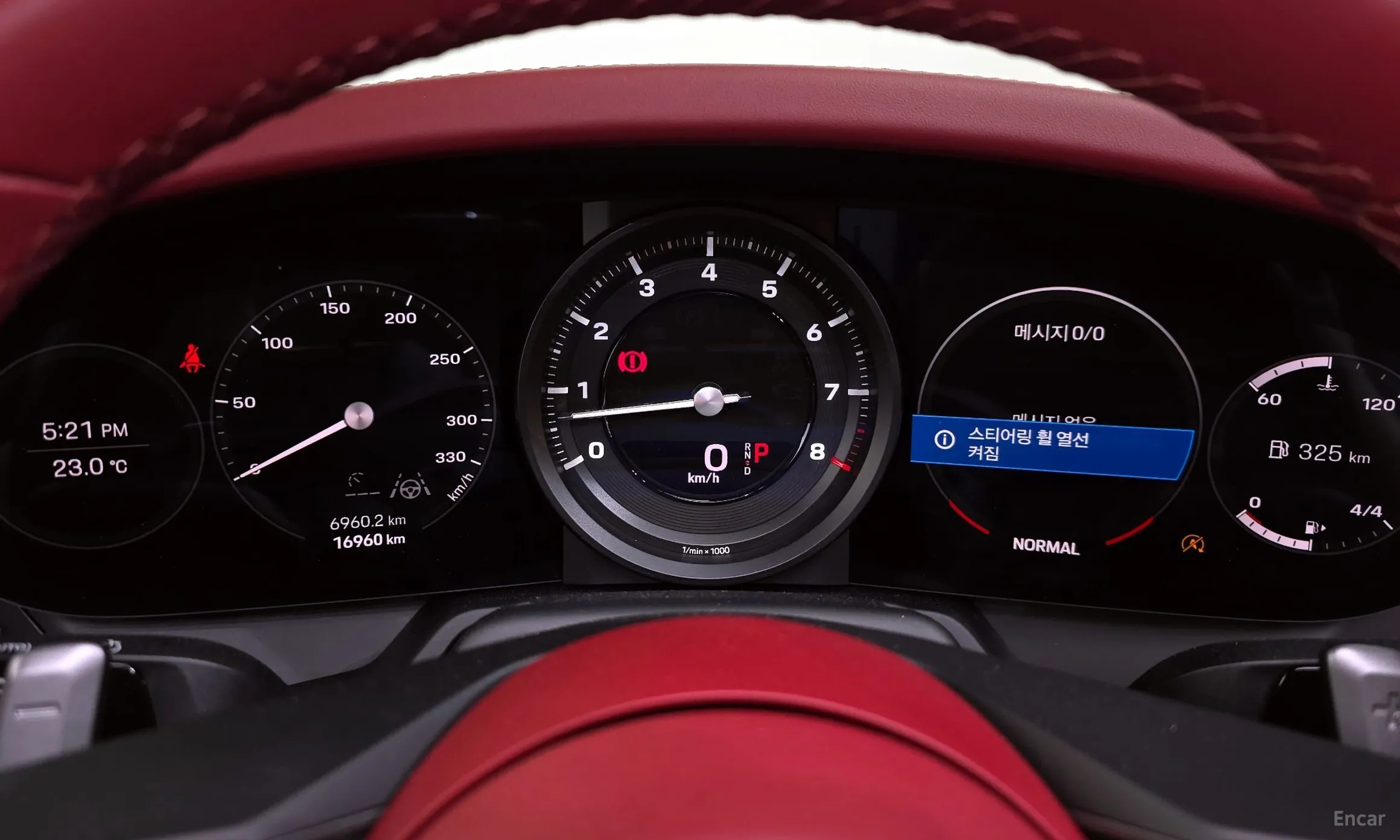 Porsche 911 (992) превью 8