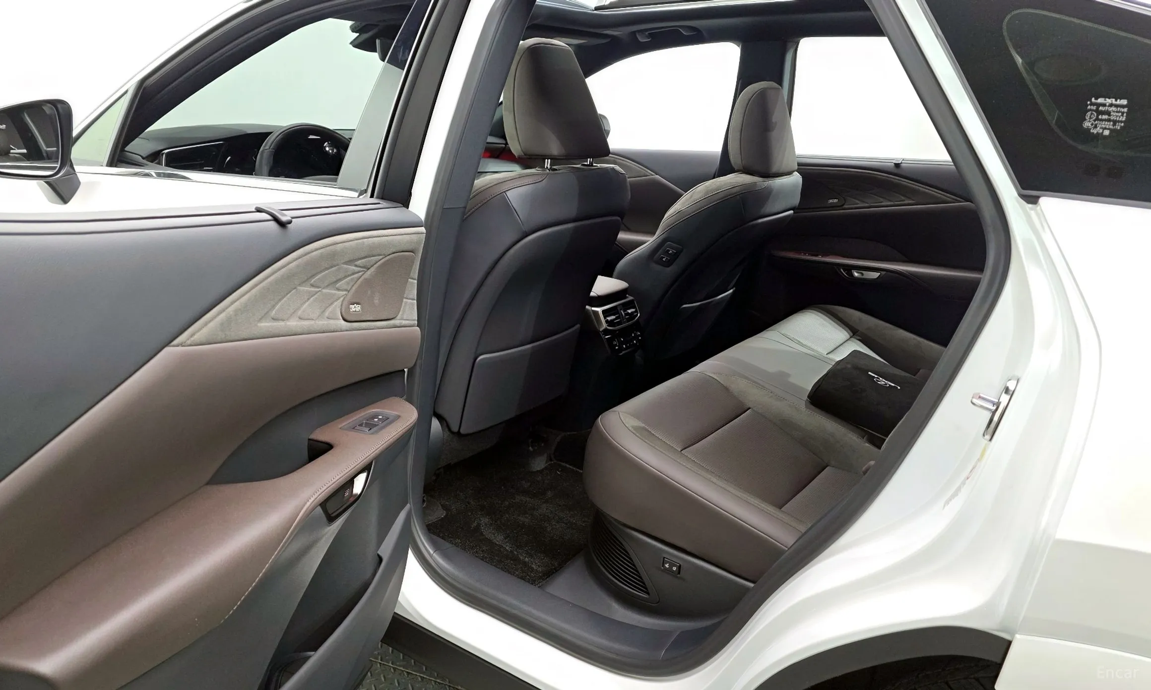 Lexus RX350h 5th Generation превью 12