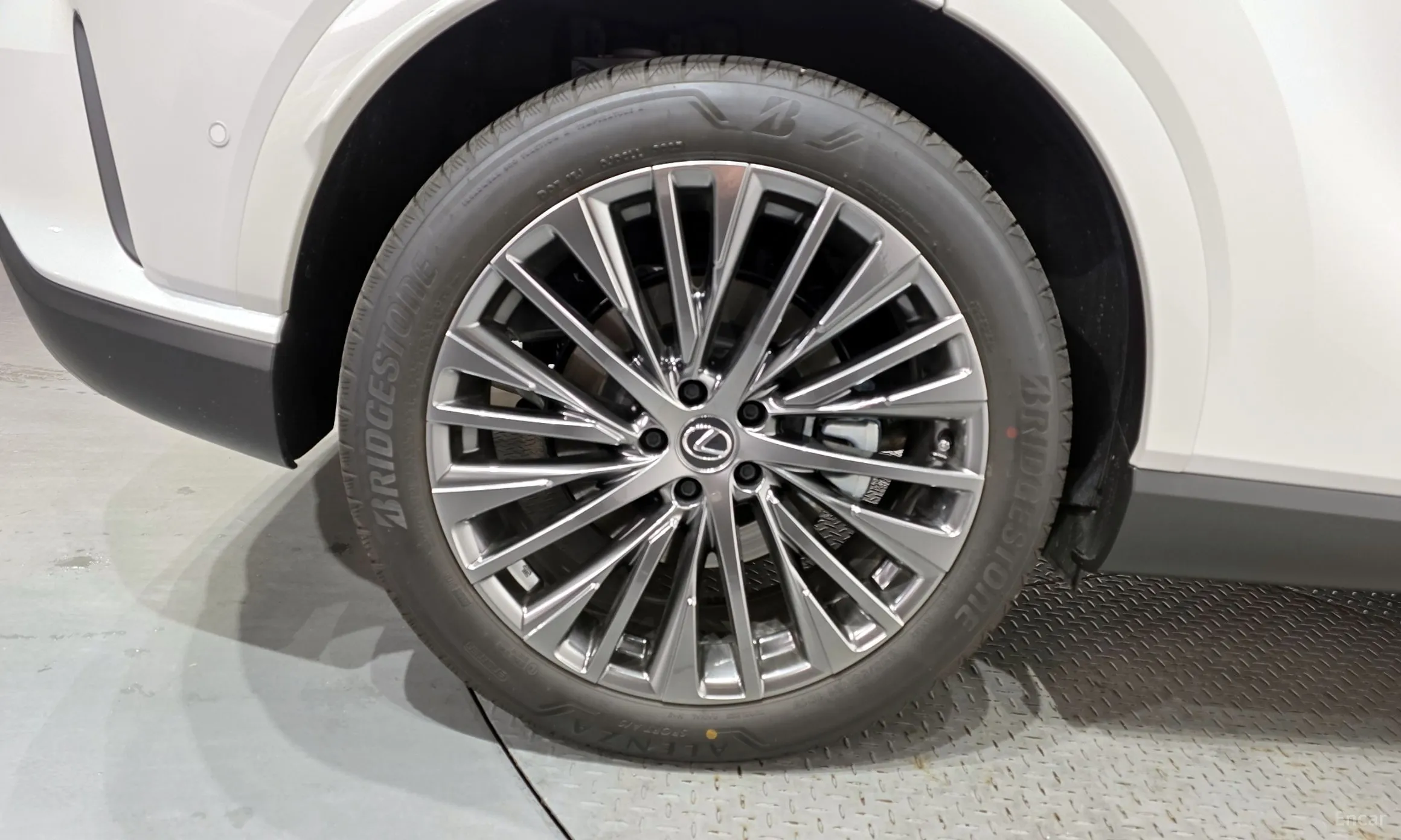Lexus RX350h 5th Generation превью 5