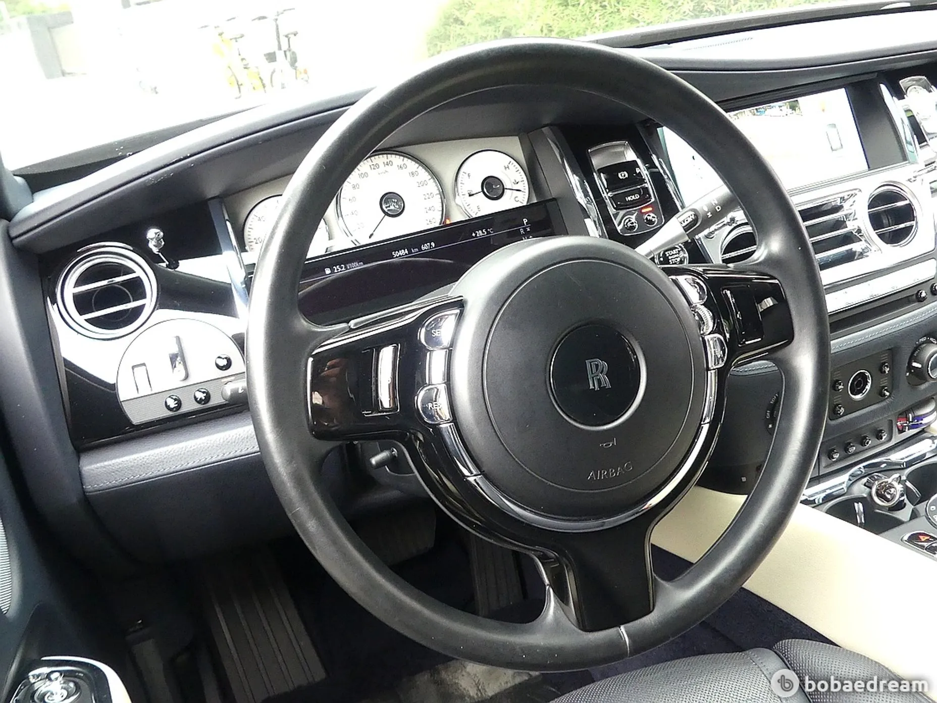 Rolls-Royce Ghost превью 12