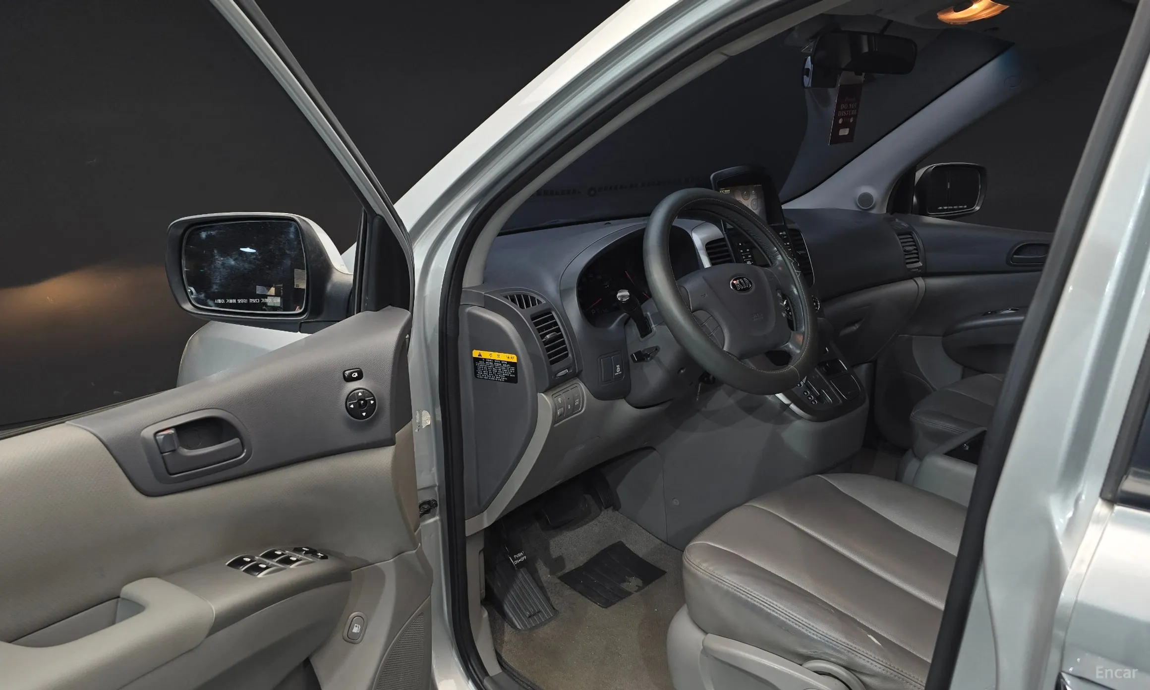 Kia Carnival R превью 10