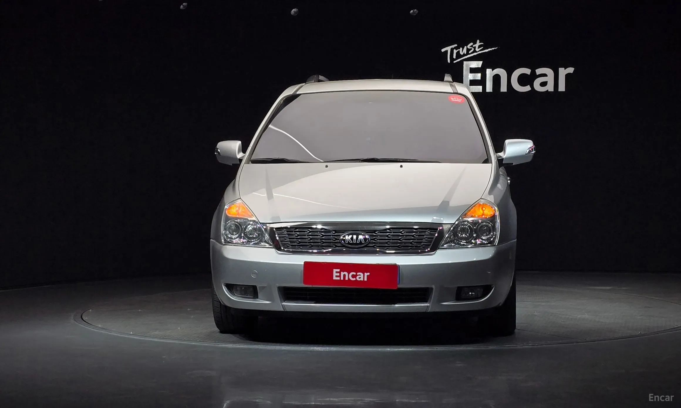 Kia Carnival R превью 3