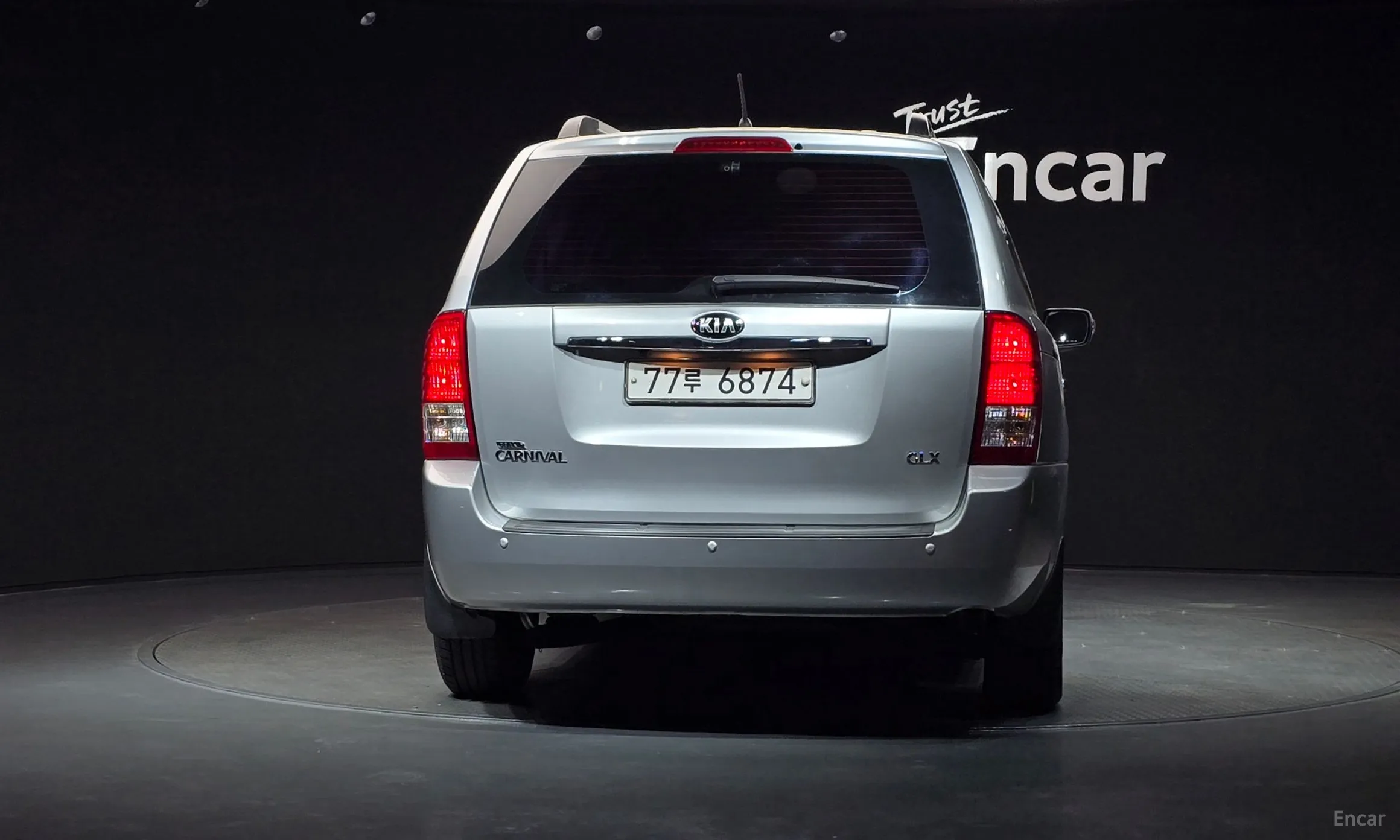 Kia Carnival R превью 4