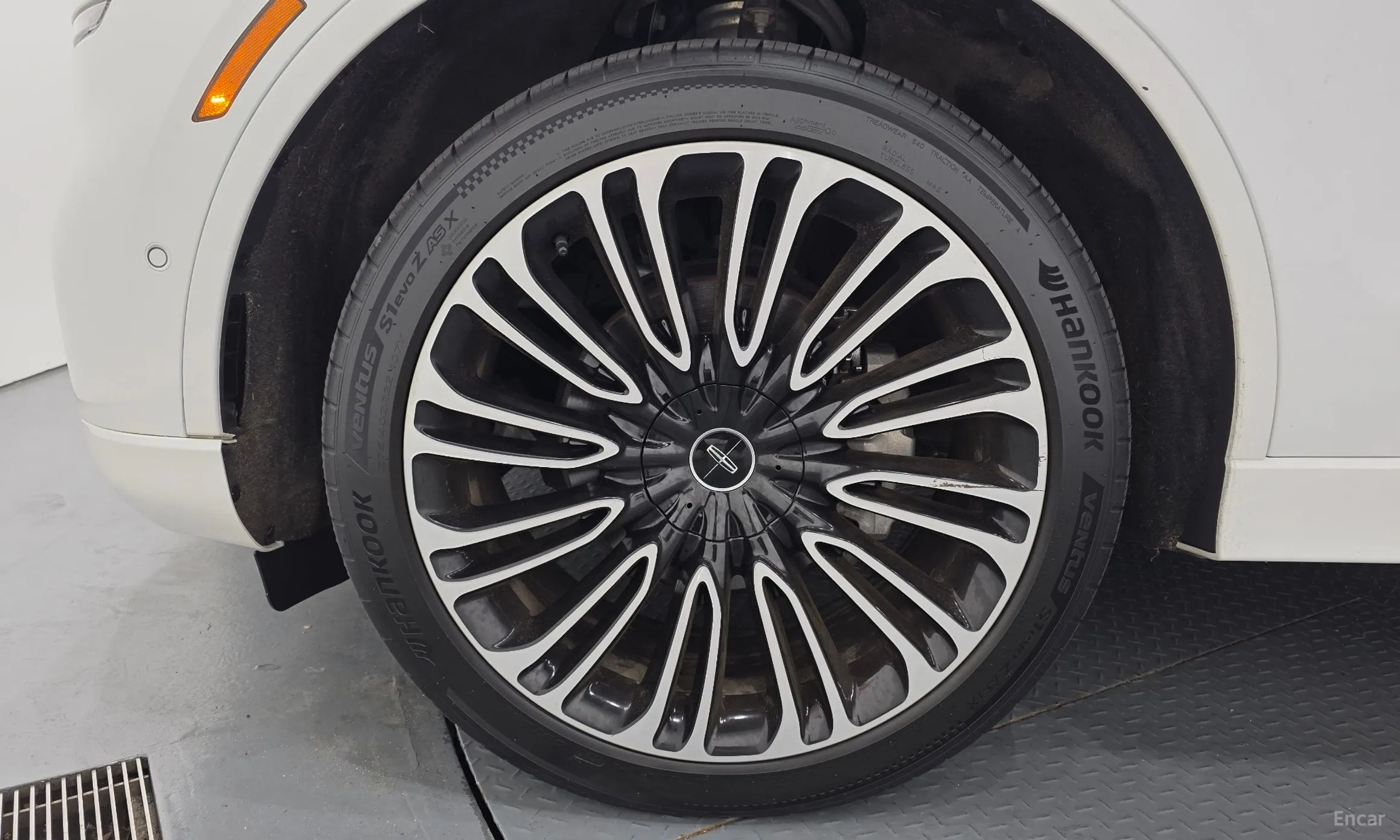 Lincoln Aviator 2nd Generation превью 5