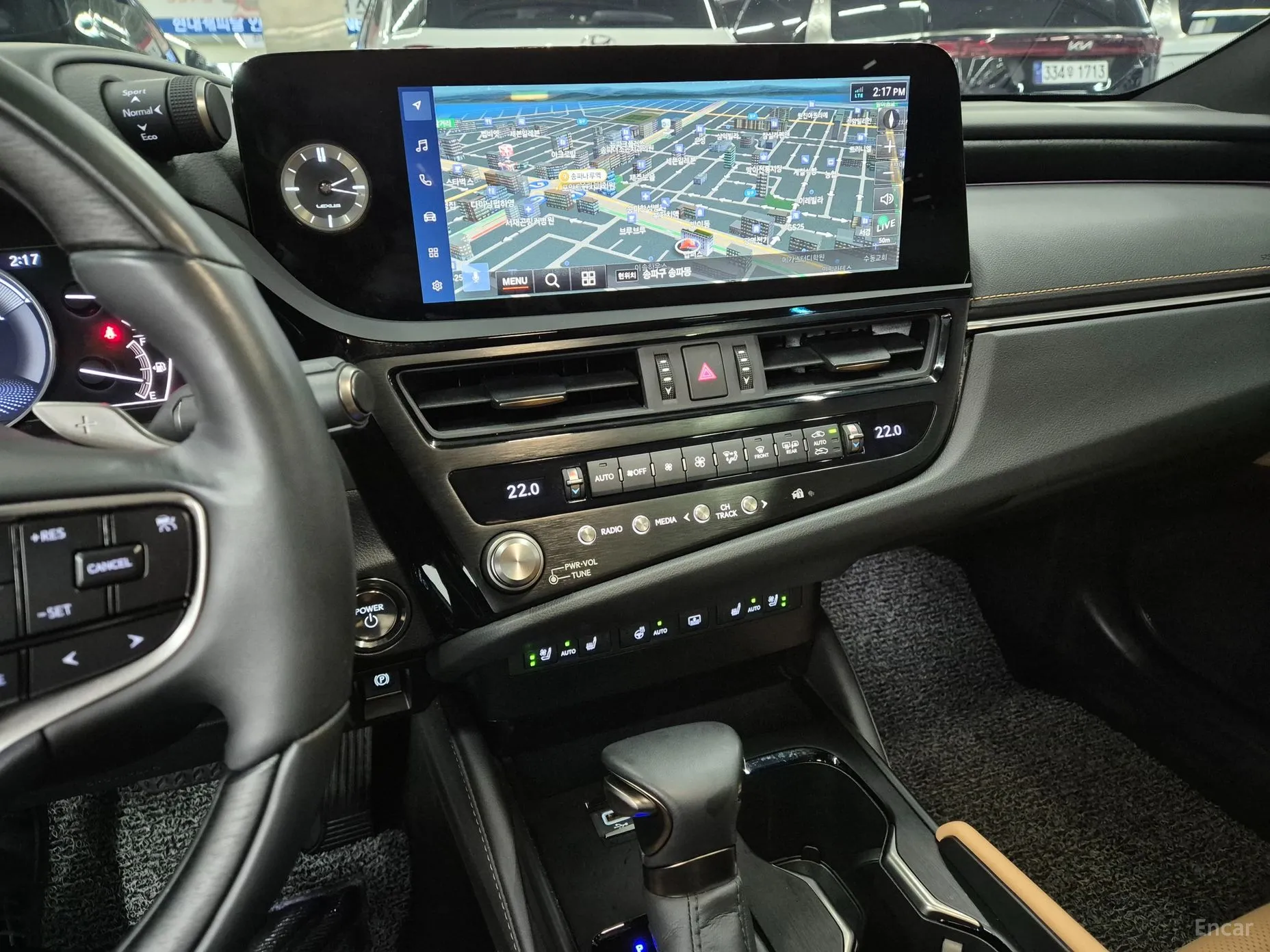 Lexus ES300h 7th Generation превью 17
