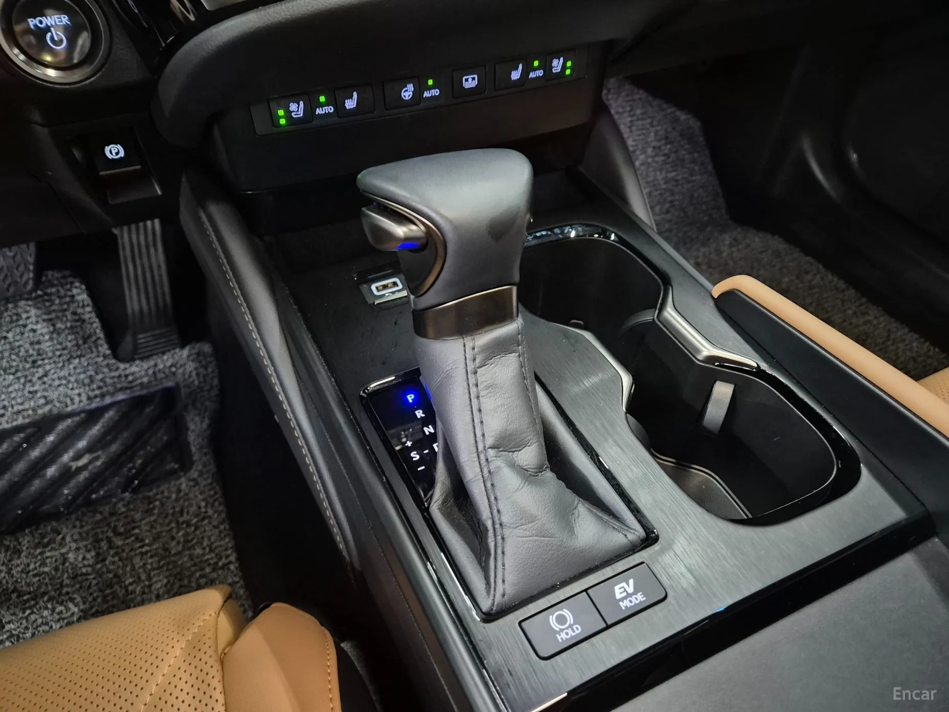 Lexus ES300h 7th Generation превью 9