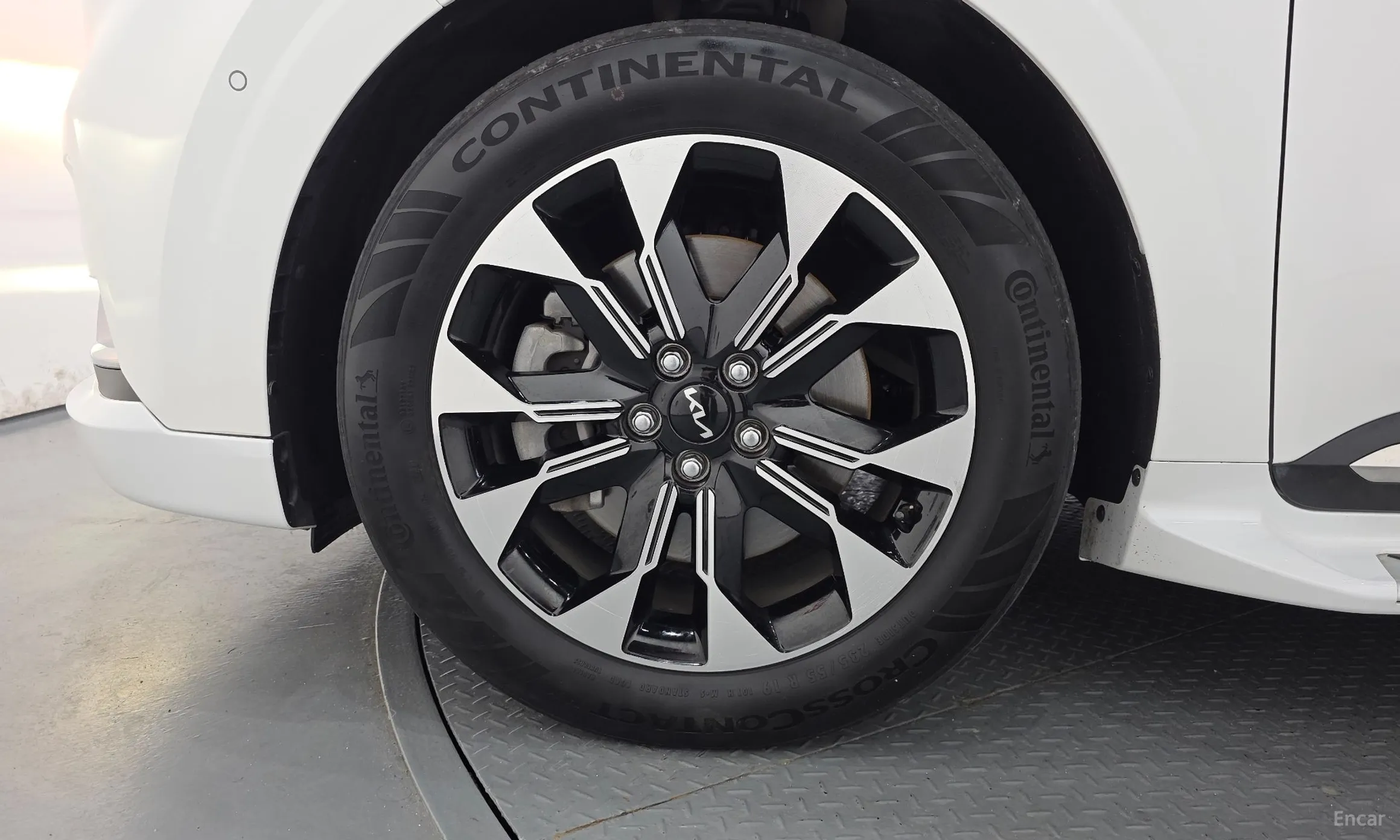 Kia Carnival Gen 4 превью 5