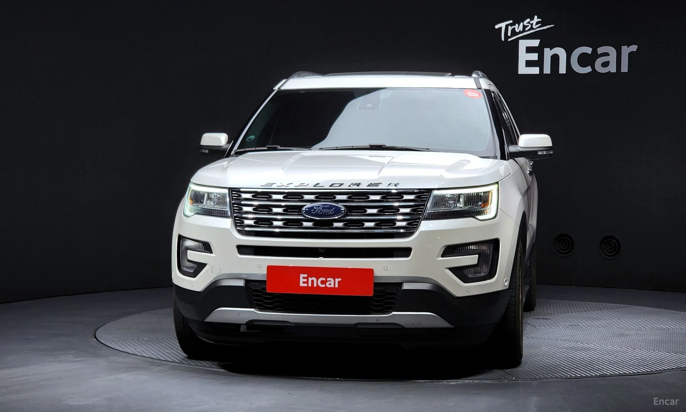 Ford Explorer превью 3