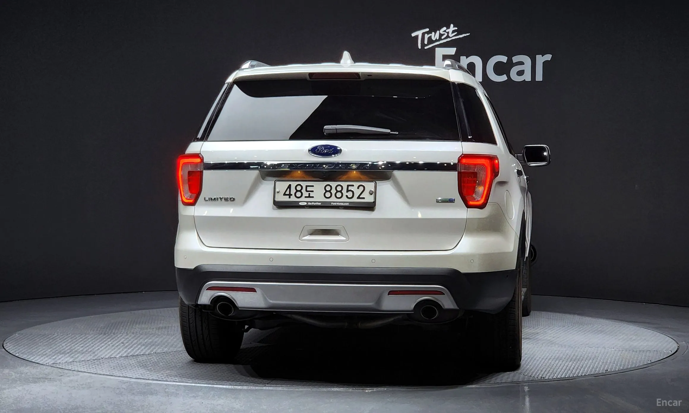 Ford Explorer превью 4