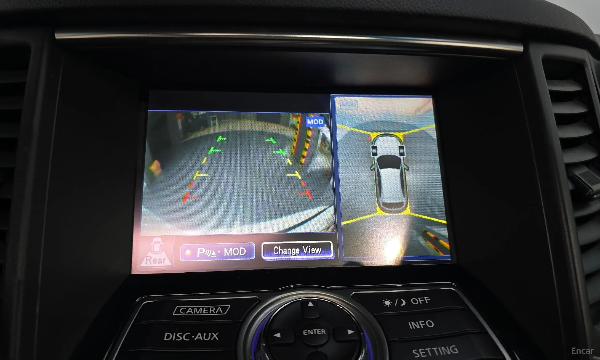 Infiniti QX70 превью 14