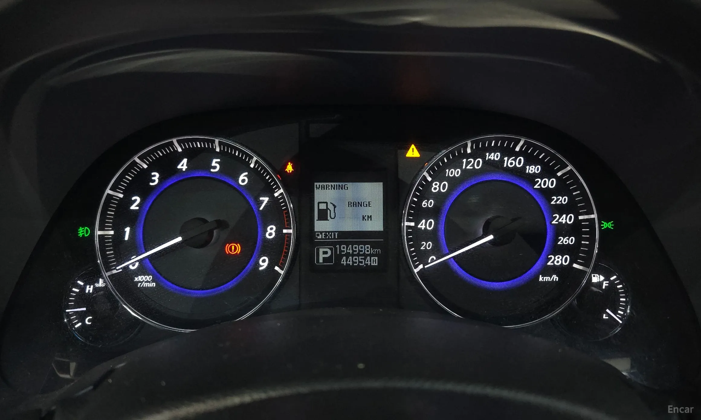 Infiniti QX70 превью 8