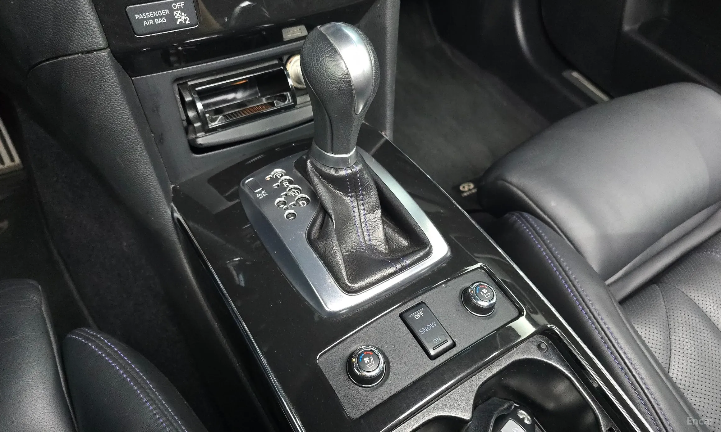 Infiniti QX70 превью 9