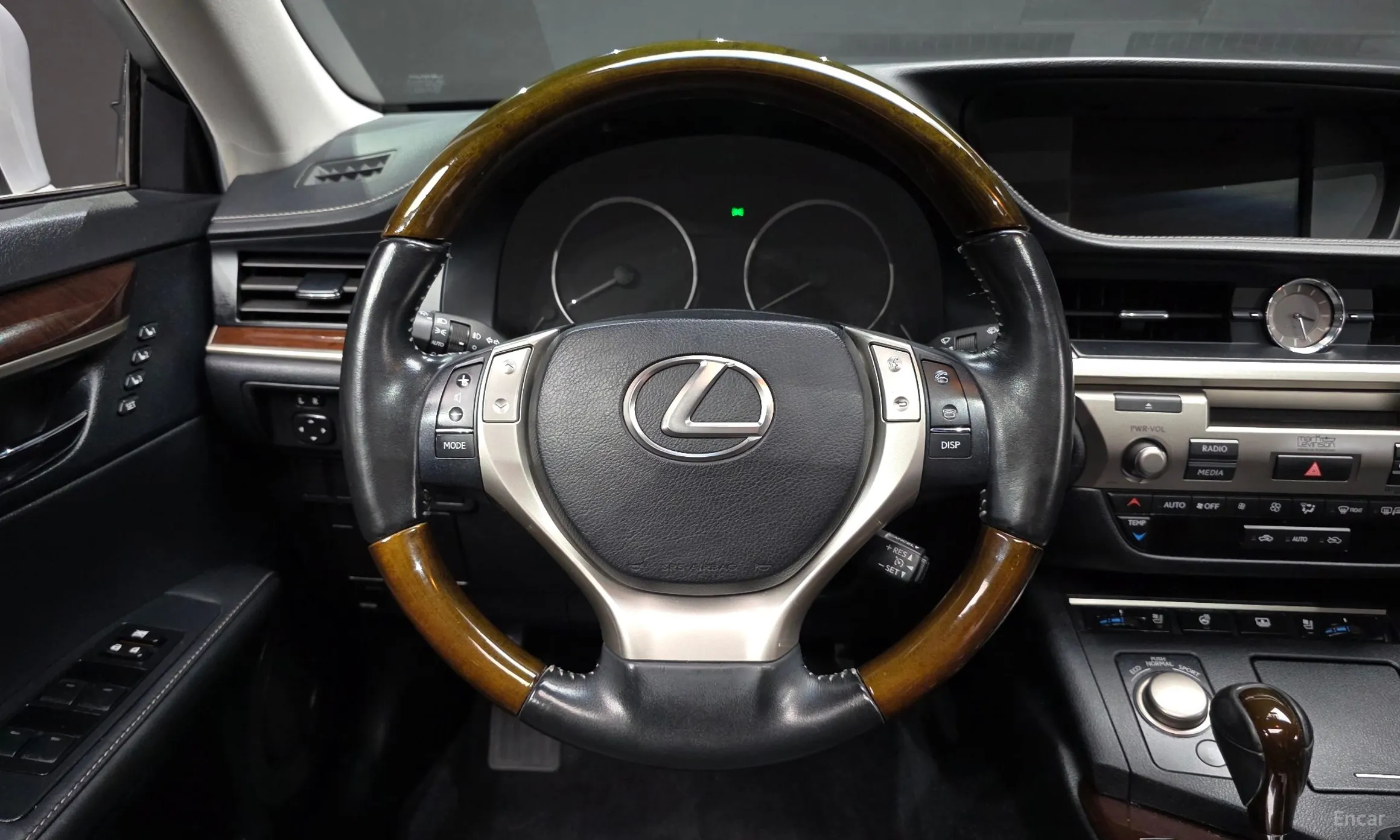 Lexus New ES350 превью 13