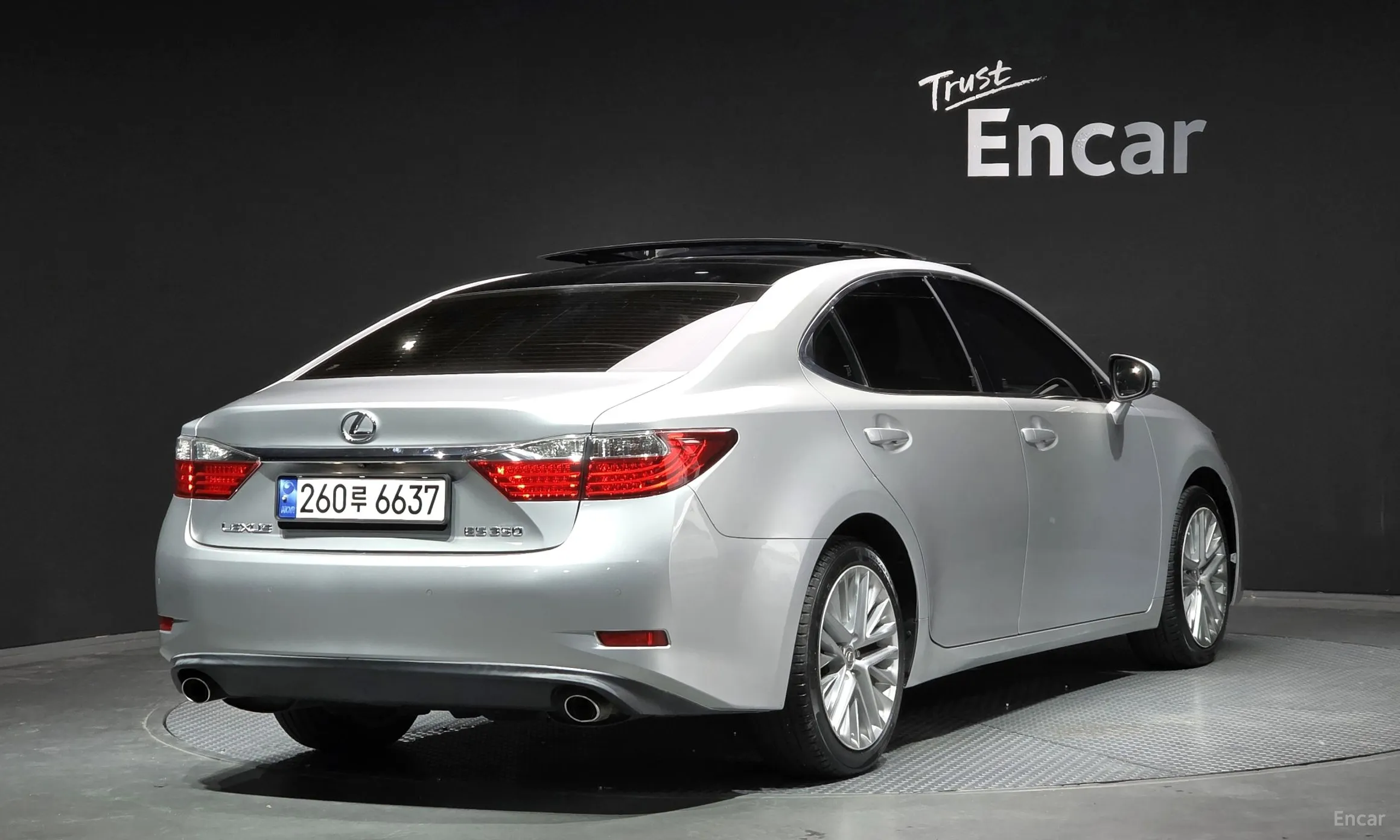 Lexus New ES350