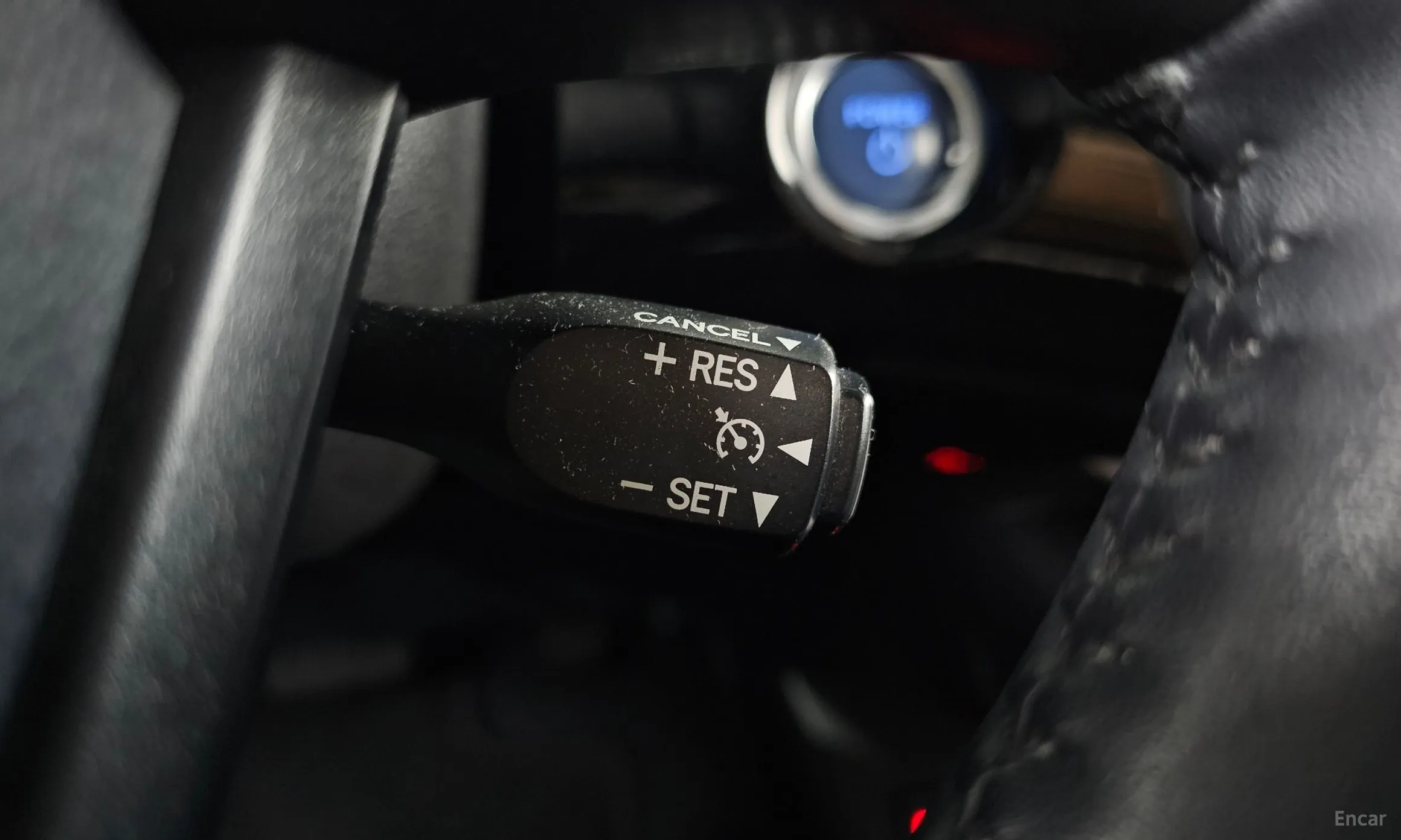 Toyota Prius 4th Generation превью 19
