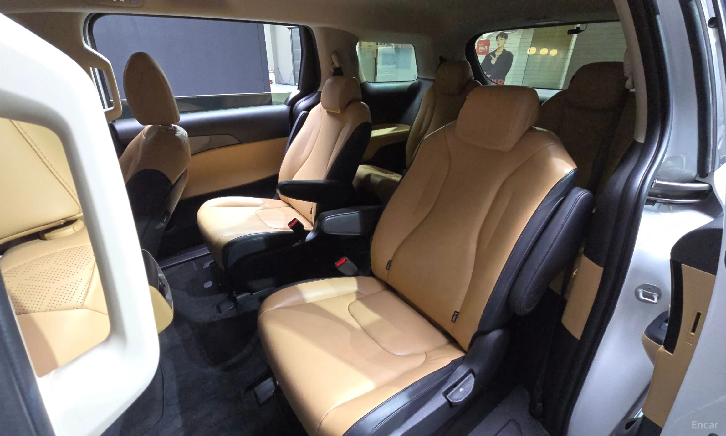 Kia Carnival Gen 4 превью 12